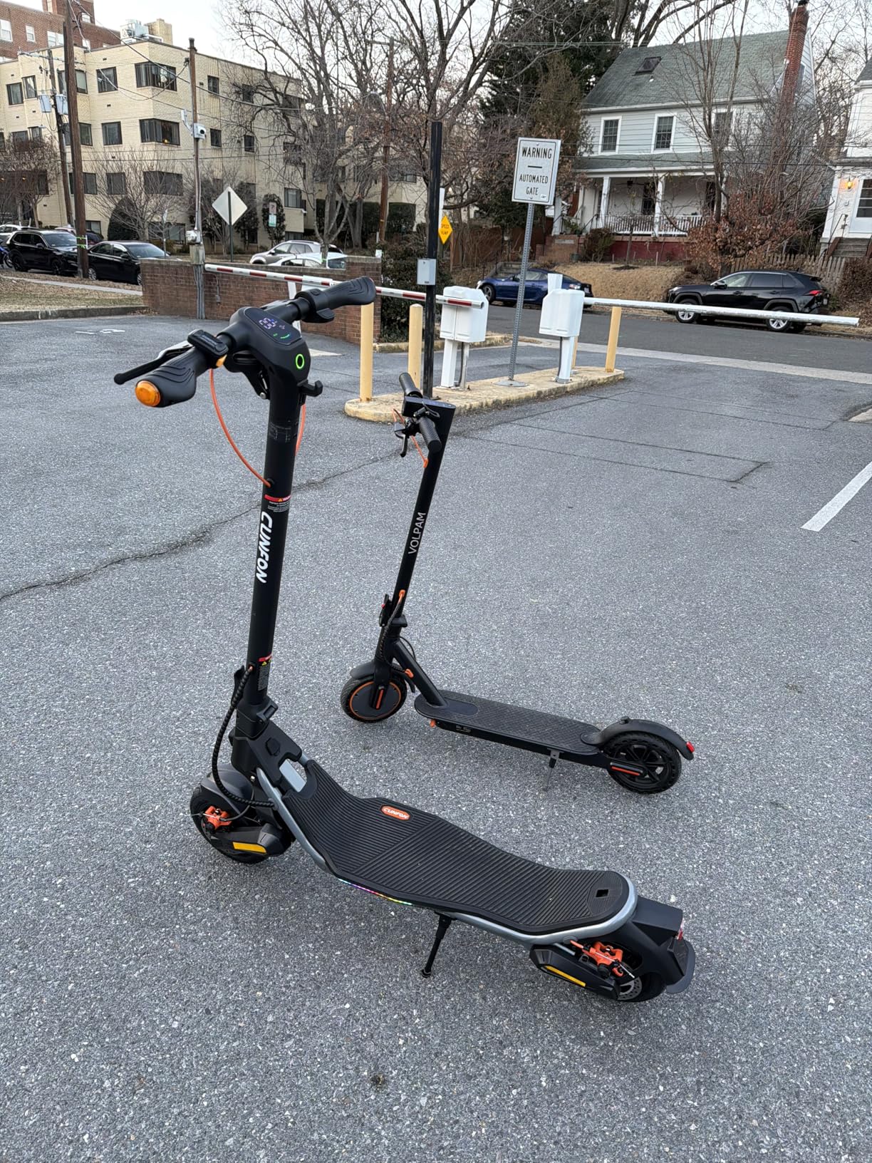 Electric Scooter - Electric Scooter for Adults, 1000/1600W Peak, up to 25-31MPH, 25-50 Miles Range, 220-330lb Load, Foldable E-Scooter for Adult Teens with Damping Adjustable Suspensions, Turn Signals customer photo 1