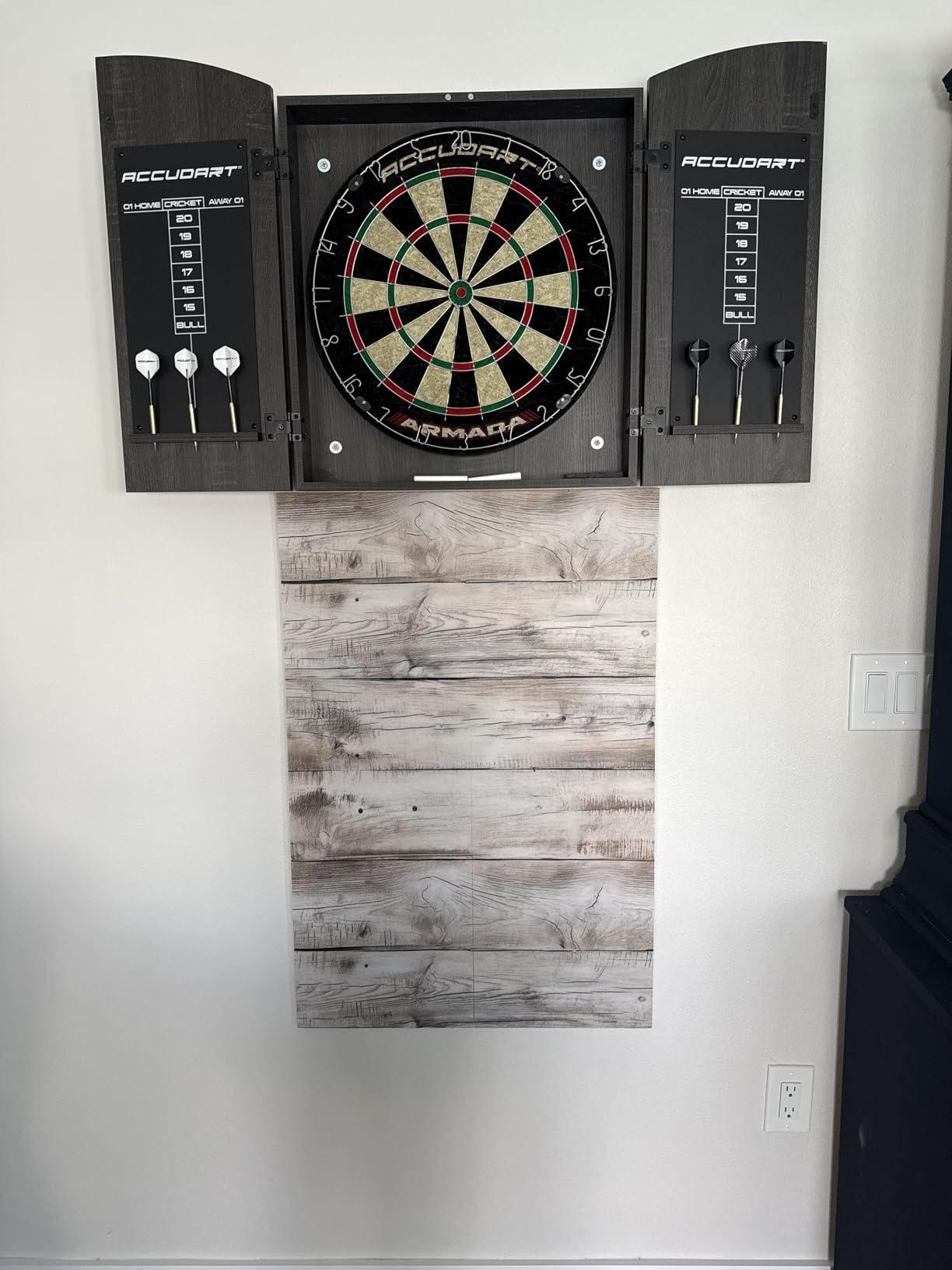 Accudart Armada Bristle Dartboard Cabinet Set - Official 18