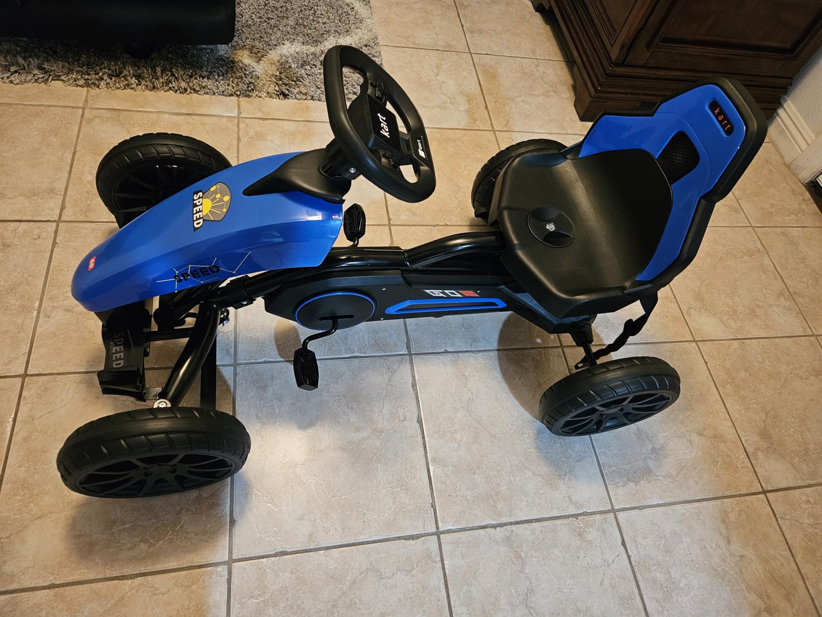 Aosom Kids Pedal Go Kart, Outdoor Ride on Toys with Swing Axle, Adjustable Seat, Handbrake, 4 Shock-Absorbing Wheels, Gift for Boys and Girls Aged 3-8 Years Old, Blue customer photo 1