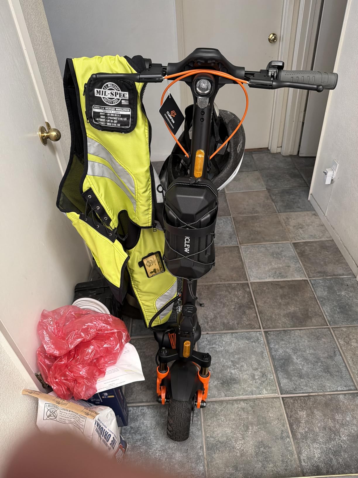 Electric Scooter Bag Storage, Waterproof Front Handlebar Bag with Handle customer photo 2