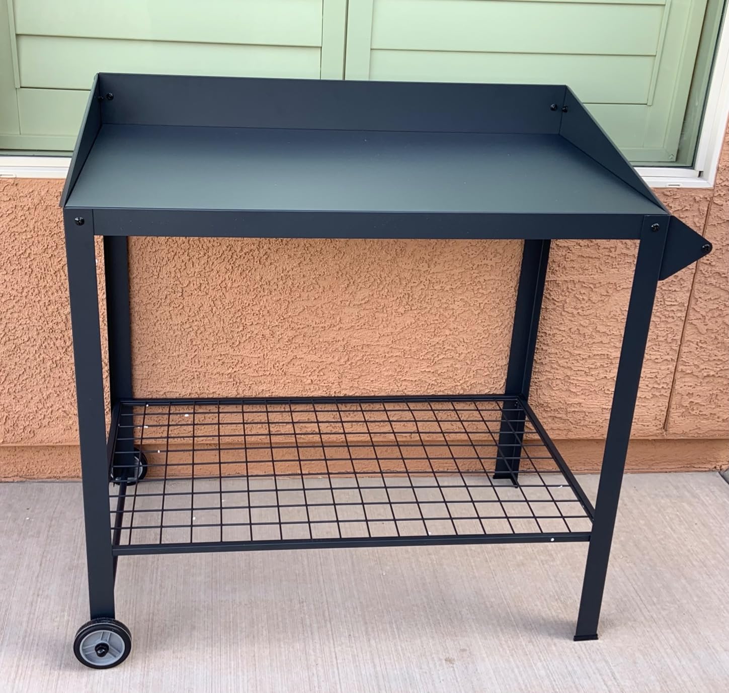 Metal Potting Bench on Wheels, Heavy Duty Weatherproof Work Station customer photo 1