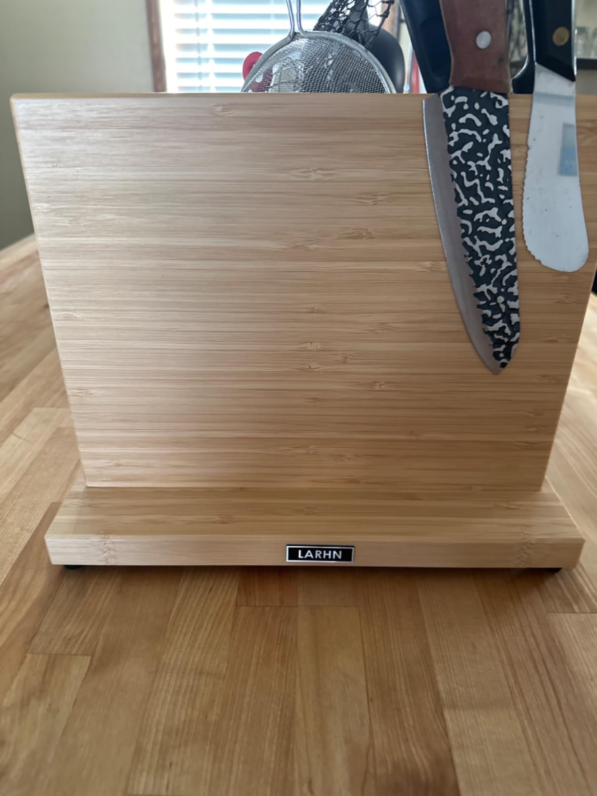 LARHN Magnetic Knife Block | Powerful Double-Sided Wooden Magnetic Knife Holder for up to 9