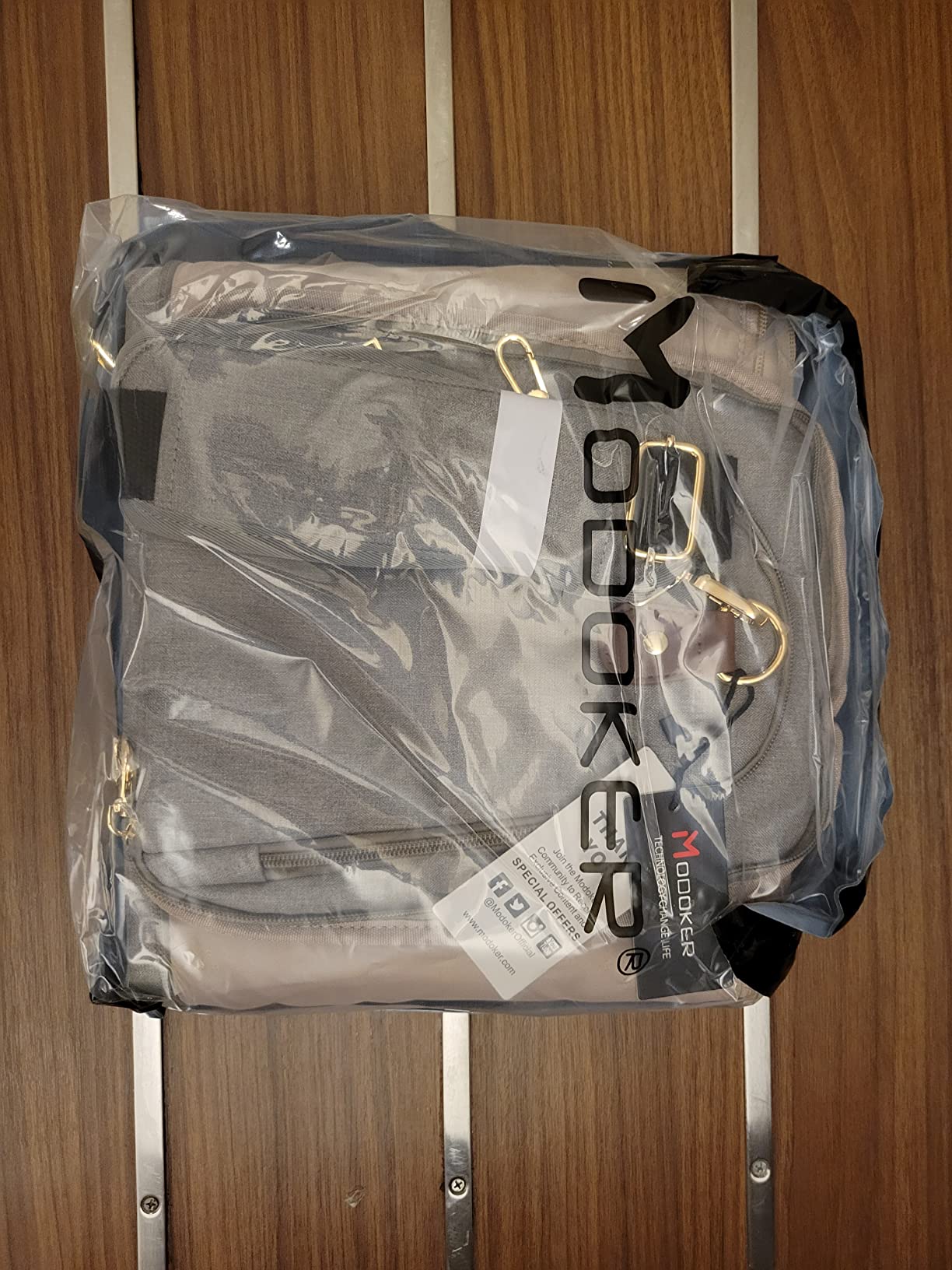 22 Inch Rolling Garment Bag with Wheels, TSA Lock for Travel customer photo 1