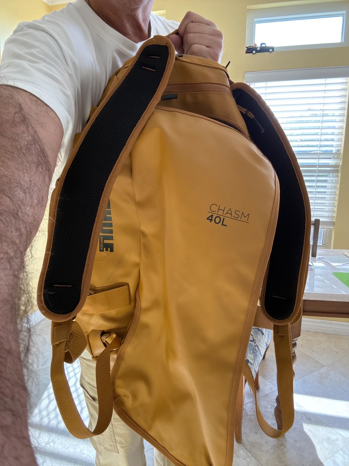 Thule Chasm Duffel bag, Weather-resistant materials, Easy packing, Converts to backpack customer photo 2