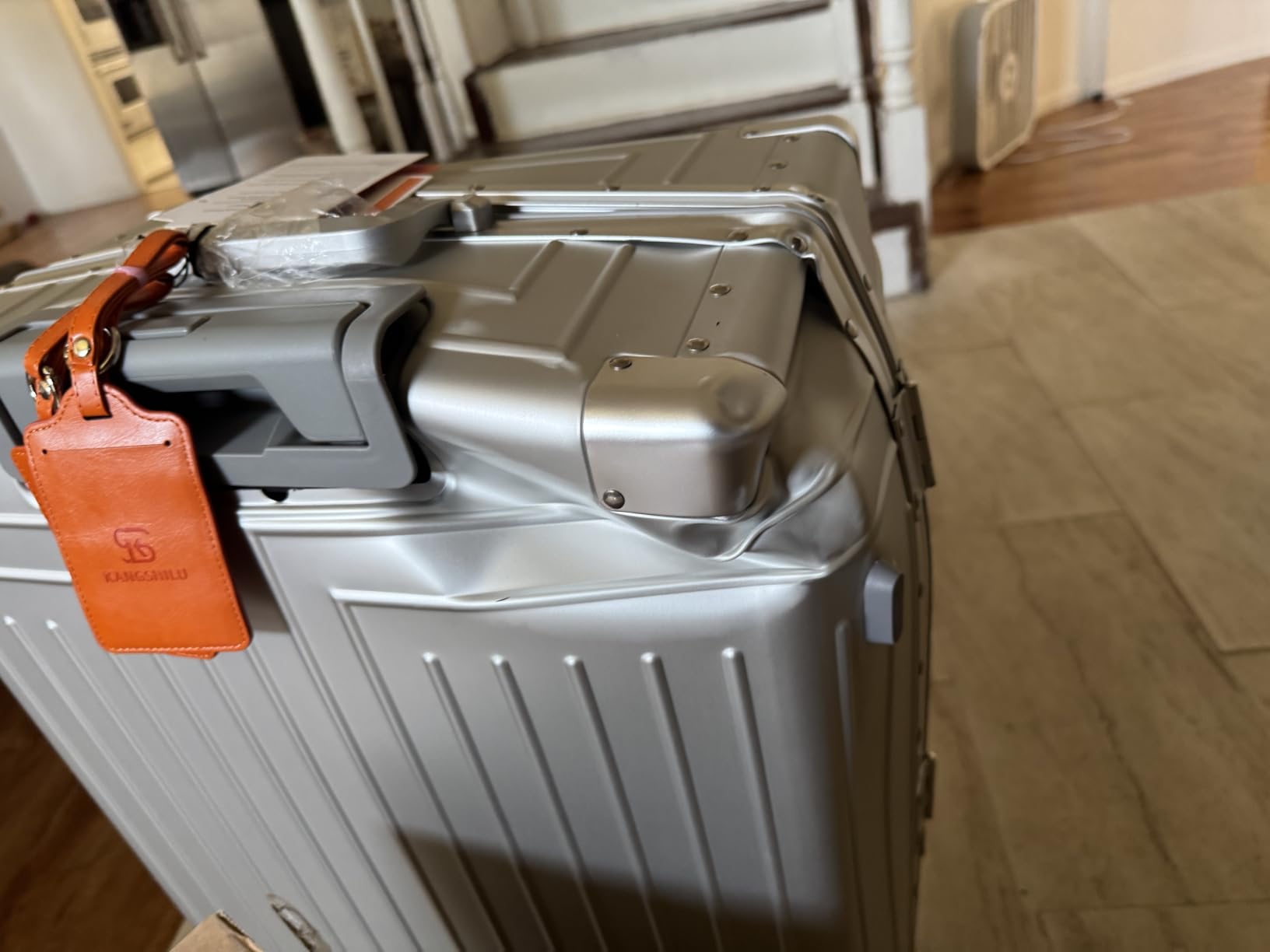 All Aluminum 20'' Luggage with Removable Spinner Wheels, Provide Spare Wheels, Carry on Luggage 22 x 14 x 9 Airline Approved Lightweight Metal Hard Shell Zipperless Suitcase customer photo 1