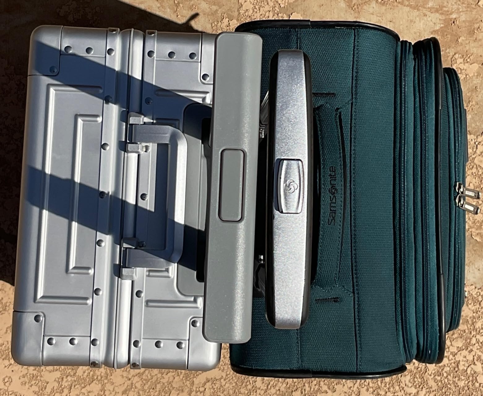 All Aluminum 20'' Luggage with Removable Spinner Wheels, Provide Spare Wheels, Carry on Luggage 22 x 14 x 9 Airline Approved Lightweight Metal Hard Shell Zipperless Suitcase customer photo 2