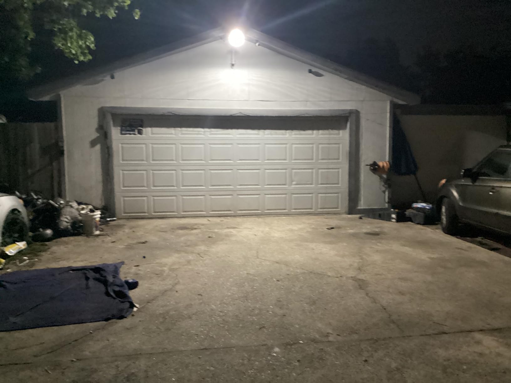 Dusk to Dawn Outdoor Lighting, 150W 21000LM Barn Light, 1 Pack | 150° Adjustable Outdoor Light IP66 Waterproof 110-120VAC 6500K Daylight, Wall or Pole Mount for Yards Garages and Driveways customer photo 2