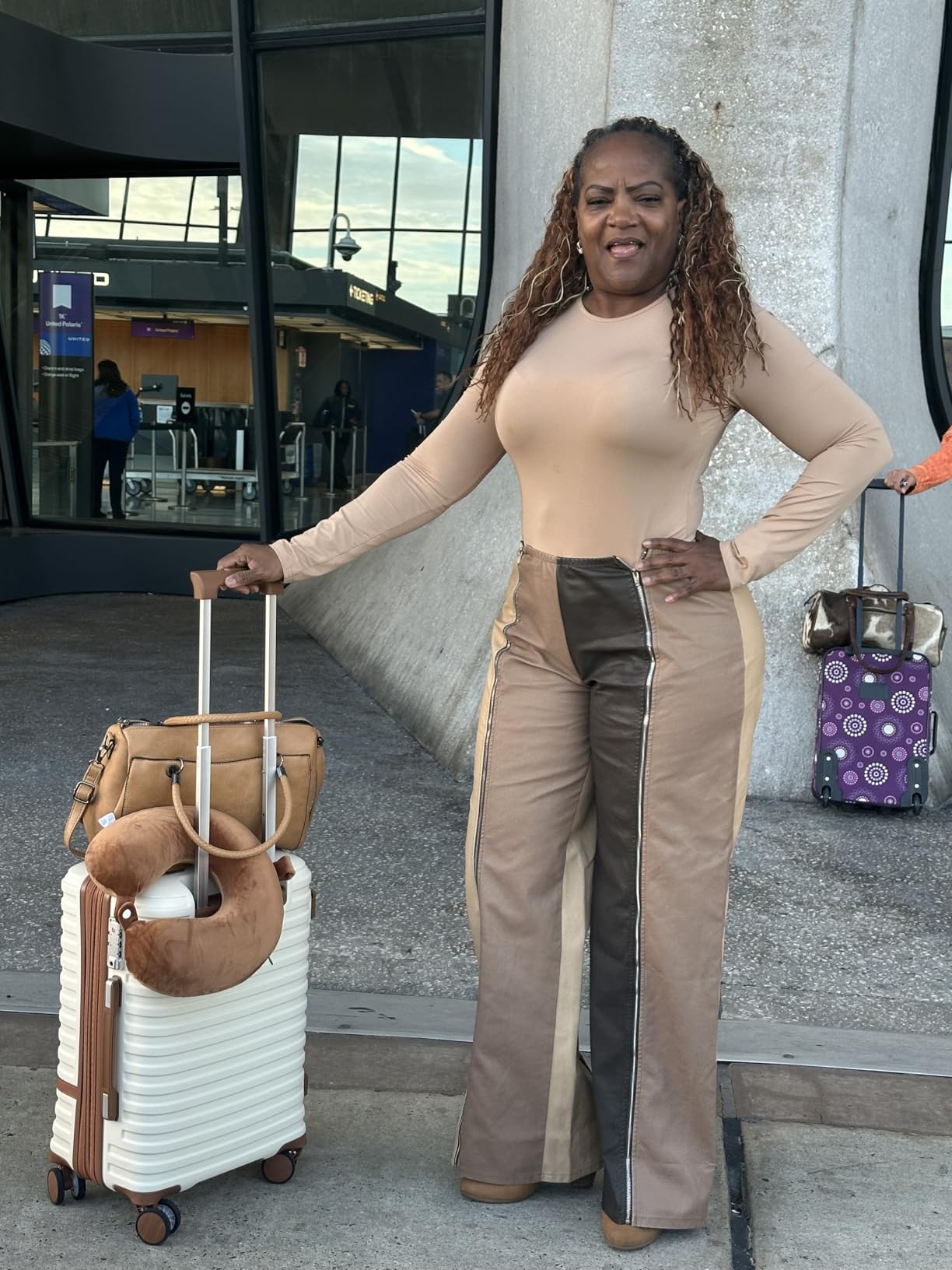 Joyway Luggage Set 7 Piece Suitcase Sets with Spinner Wheel, Hardside Expandable Travel Luggage with TSA Lock (18/20/24/28 White) customer photo 1