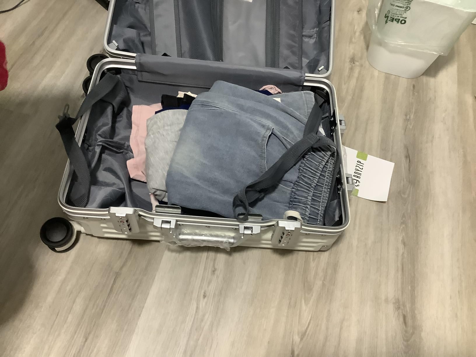 AnyZip Luggage PC+ABS Aluminum Frame Zipperless Checked Luggage Hard Shell Suitcase with TSA Lock Double Spinner Wheels 24 Inch Silver customer photo 1