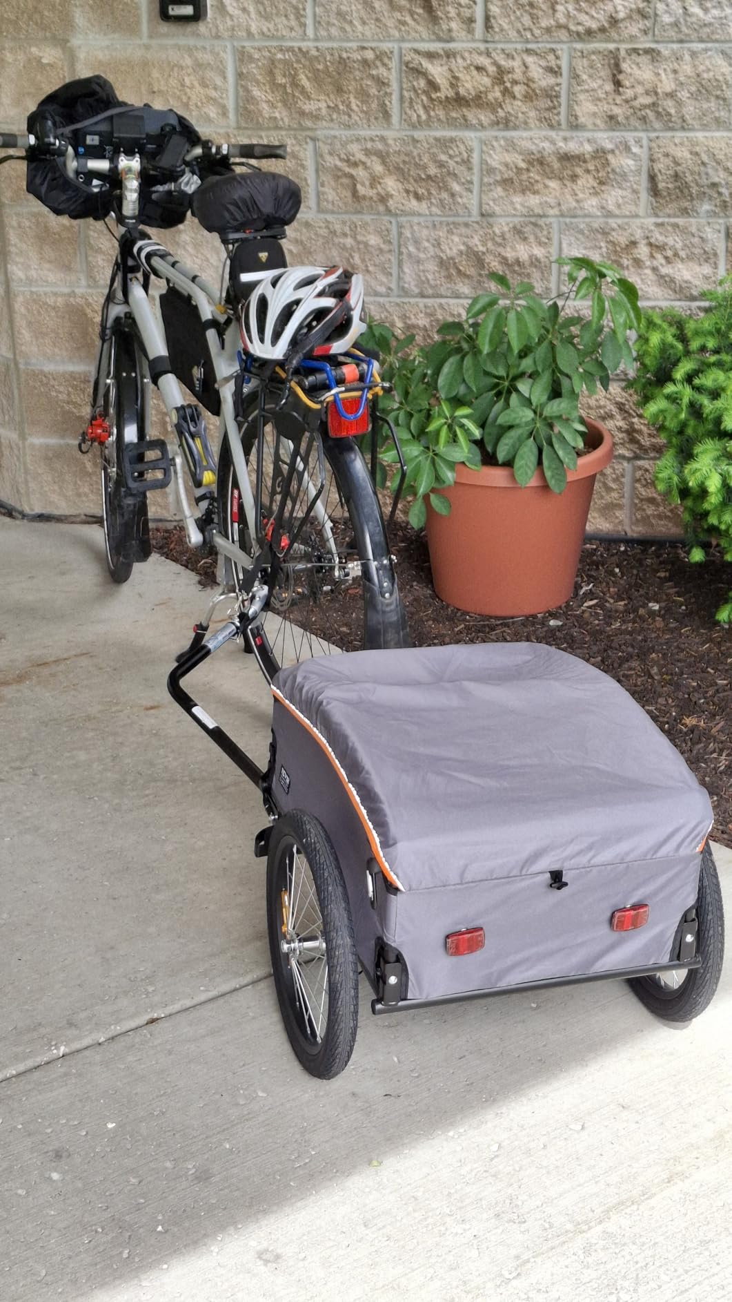 VEVOR Bike Cargo Trailer, 88/100/130/160 lbs Load Capacity, Heavy-Duty Bicycle Wagon Cart, Foldable Compact Storage with Universal Hitch customer photo 1