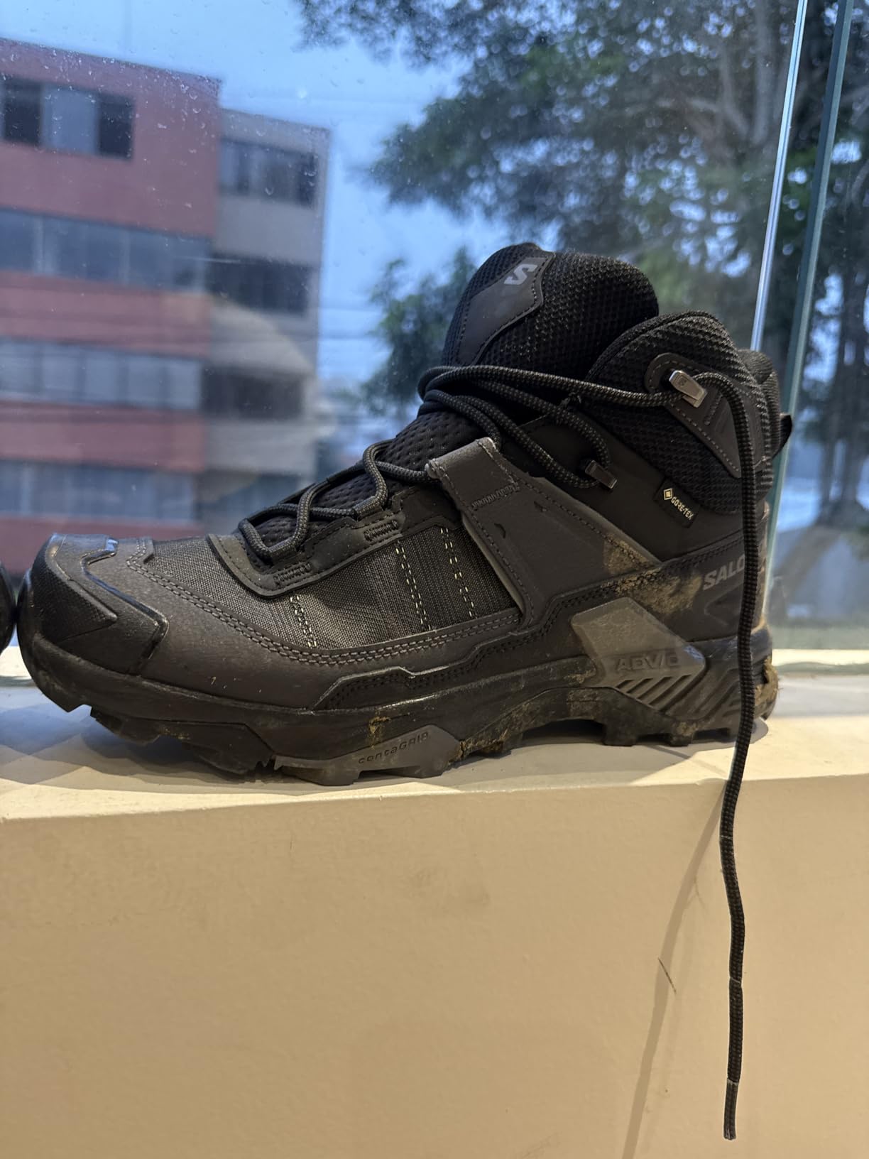 Salomon X Ultra 5 Mid Wide GTX Hiking Boots customer photo 2