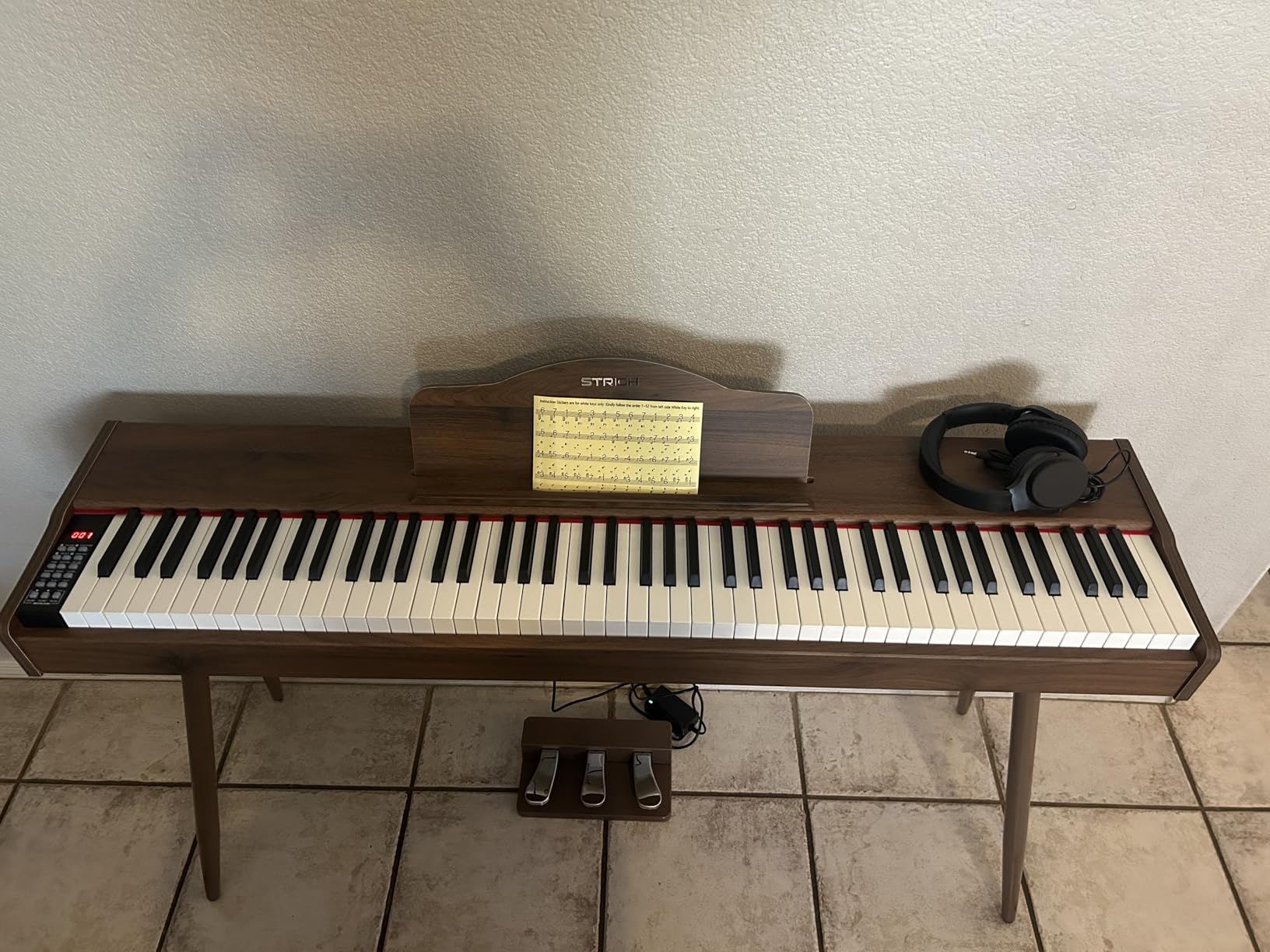 STRICH Digital Piano 88 Keys, Hammer-Action Weighted Keyboard, Full size Electric Piano Keyboard with Stand, 25Wx2 Speakers, Supports USB-MIDI/Wireless Connecting SDP-300S customer photo 1