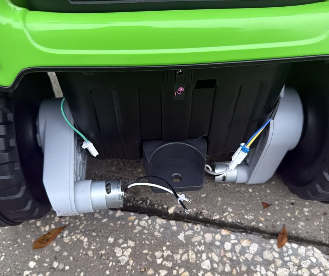ARBELI 24V Ride On Tractor w/2.4G Remote Control, Tiltable Trailer, Green customer photo 2