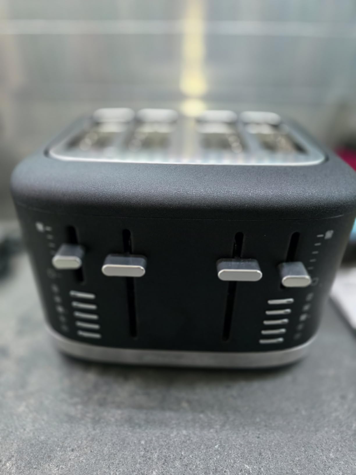 KitchenAid 4-Slice Pro Line Automatic Toaster, KMT4109, Brushed Stainless Steel customer photo 1