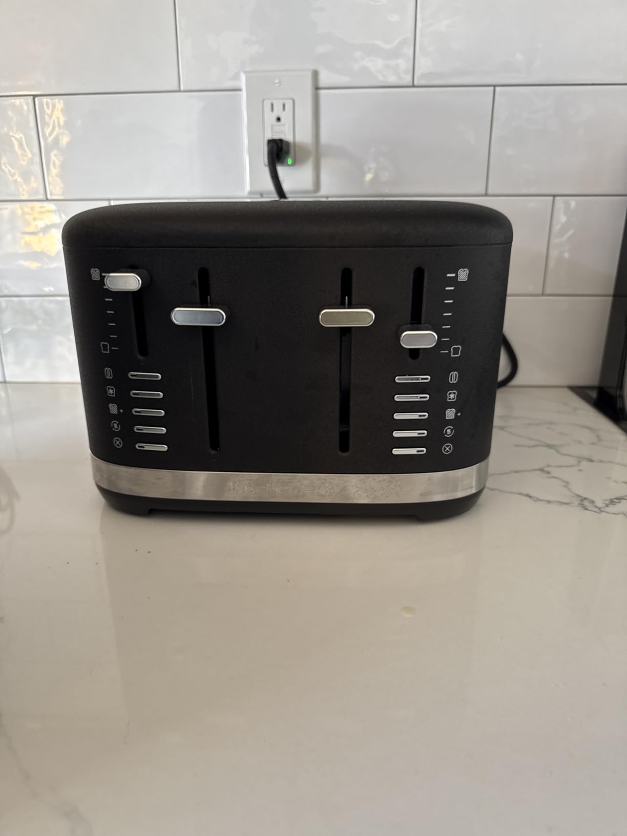 KitchenAid 4-Slice Pro Line Automatic Toaster, KMT4109, Brushed Stainless Steel customer photo 2