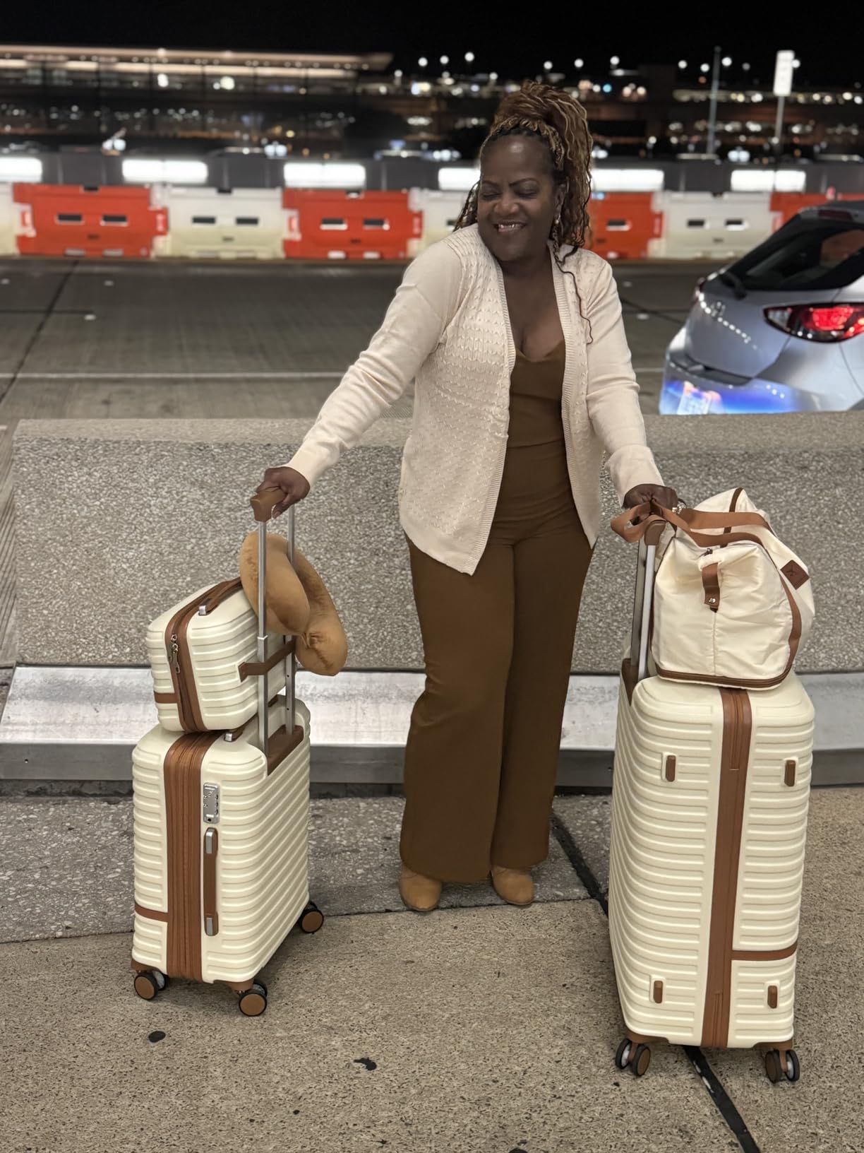Joyway Luggage Set 7 Piece Suitcase Sets with Spinner Wheel,Hardside Expandable Travel Laggage with TSA Lock(18/20/24/28 Blue) customer photo 1