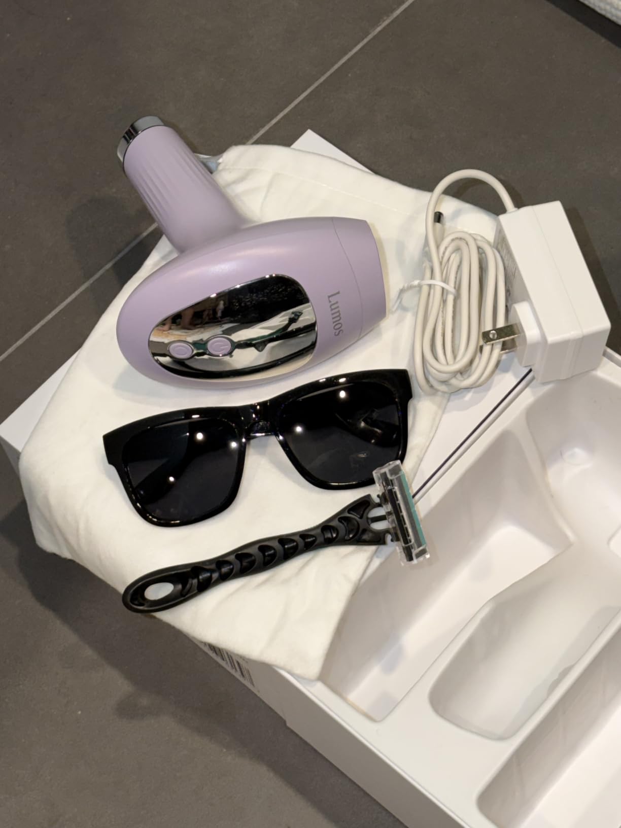Beauty LUMOS Laser IPL Hair Removal Device with CoolMax Technology customer photo 2