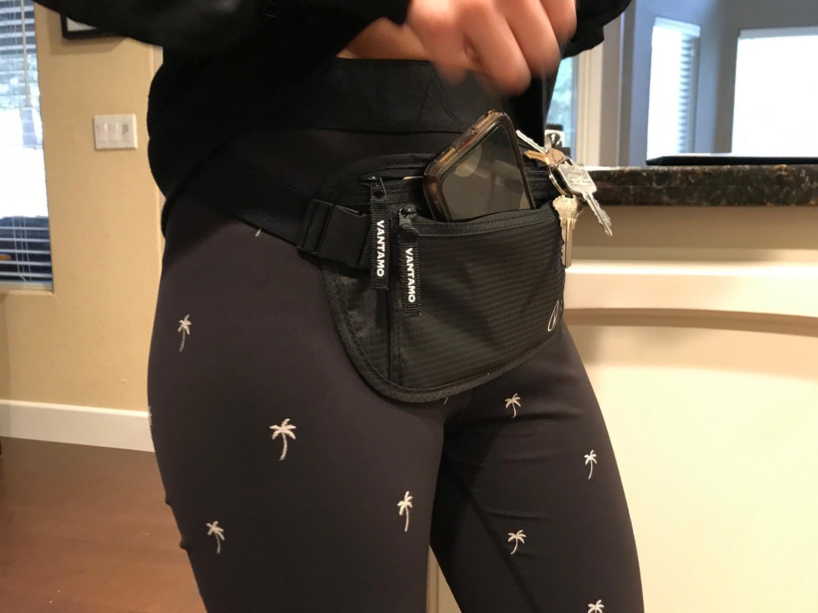 VVantamo Money Belt with RFID For Men & Women, Hidden Passport Holder for Travel, 2 Compartment Travel Fanny Pack for Women Anti Theft customer photo 1