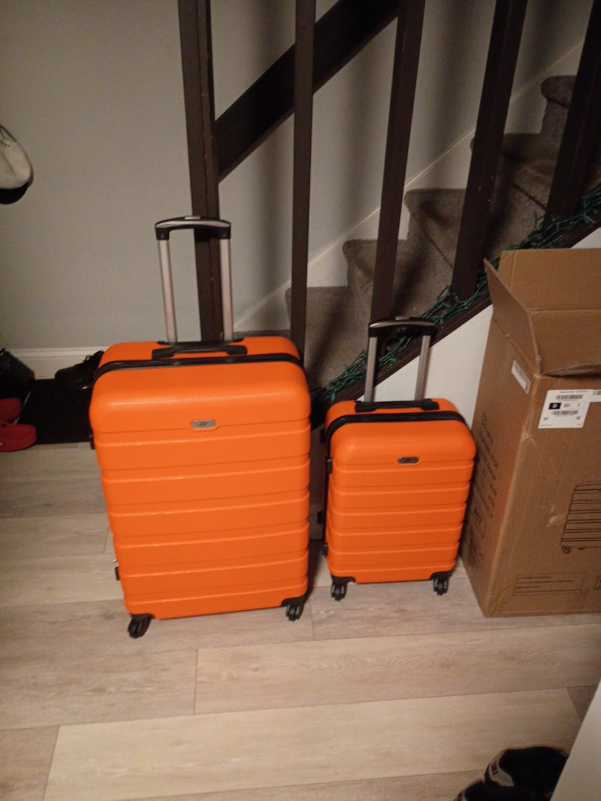 Suitour Luggage Sets 2 Piece with Spinner Wheels, Hard Shell 20 Carry on Suitcase and 28 inch Luggage with Spinner Wheels Suitcase Set with TSA Lock (20in/28in) customer photo 1