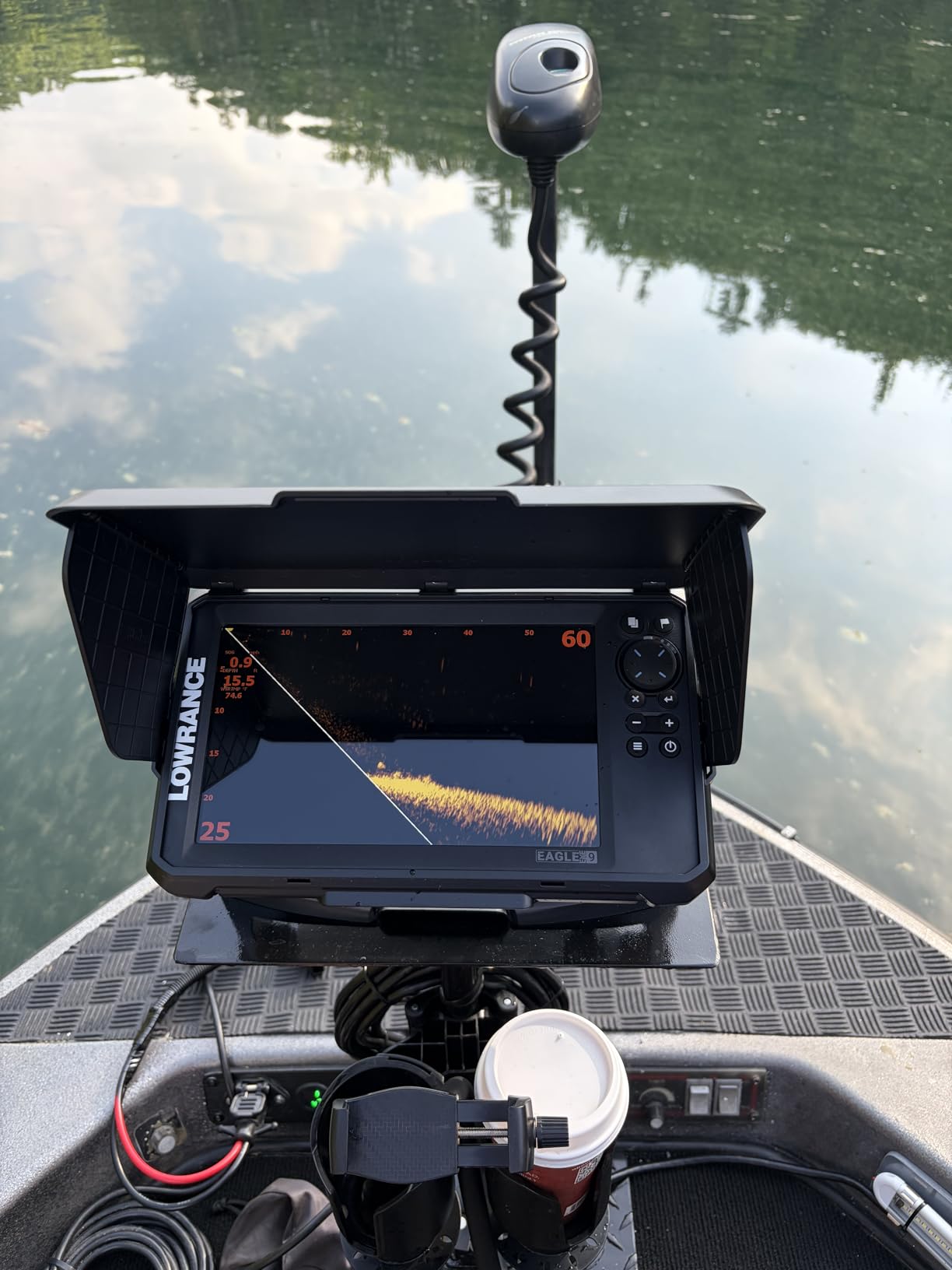 Lowrance Eagle Eye Fishfinder with Live Sonar, Chirp Sonar and DownScan with Fish Reveal customer photo 1
