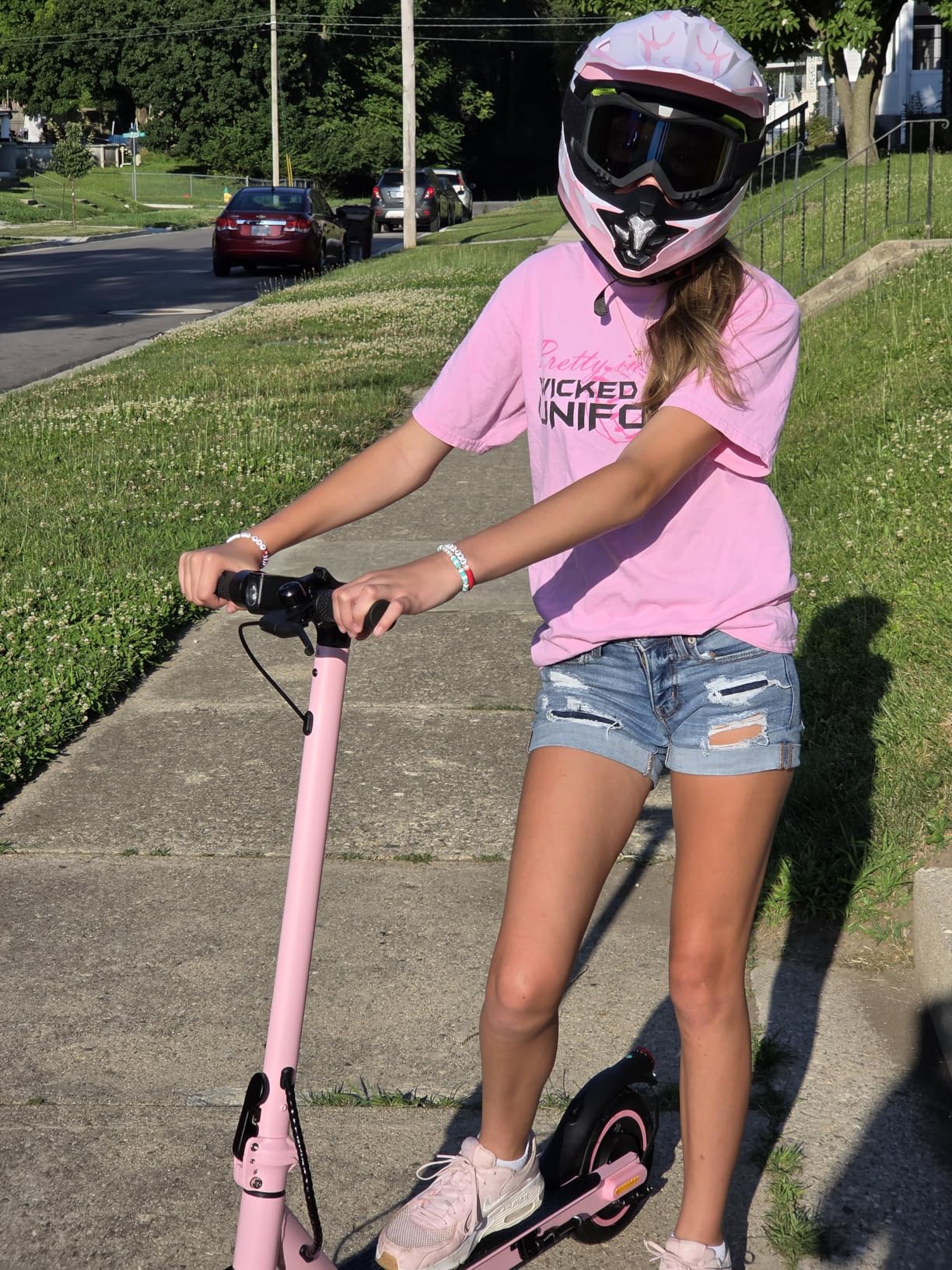 iScooter Electric Scooter for Adults, Foldable E-Scooter for Commuting | Cruise control, Smart App, dual braking, LED lights, and easy folding for daily commuting, campus travel and city rides customer photo 1