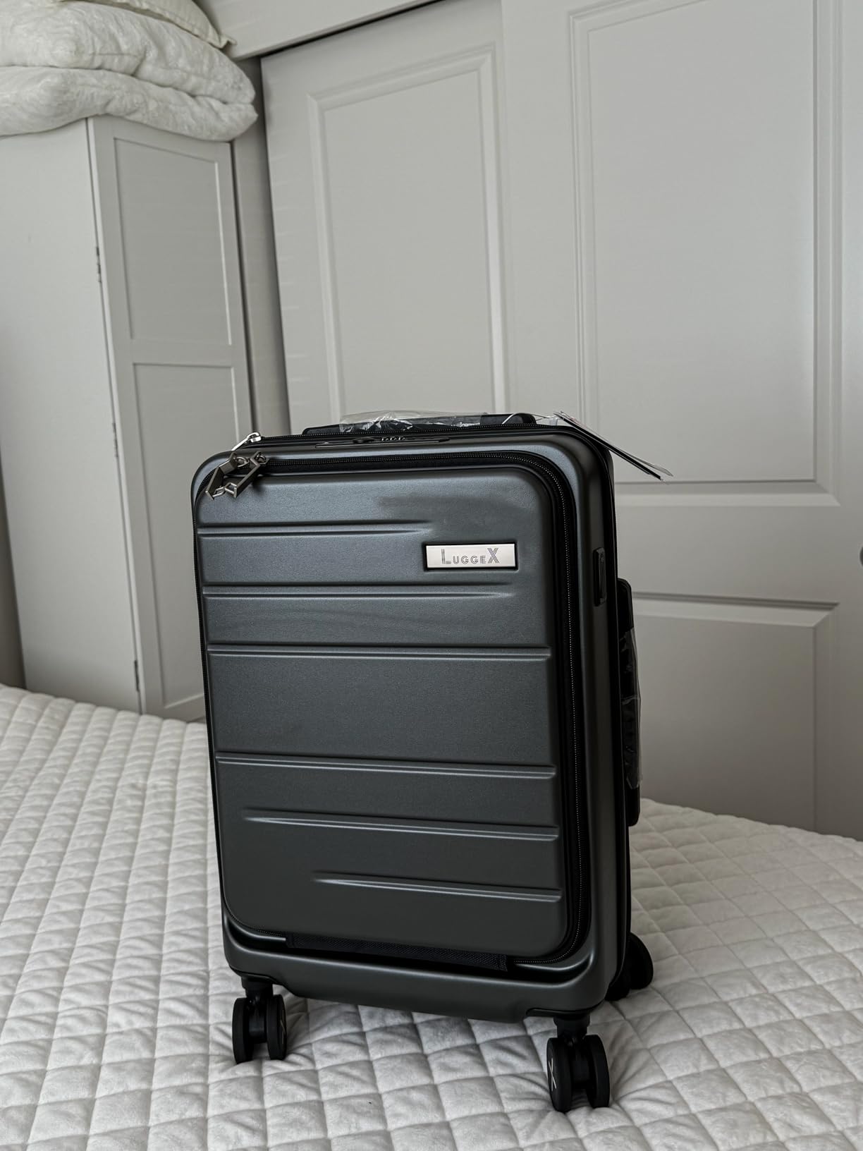 LUGGEX Carry On Front Pocket Suitcase, Expandable Polycarbonate, Green, 20