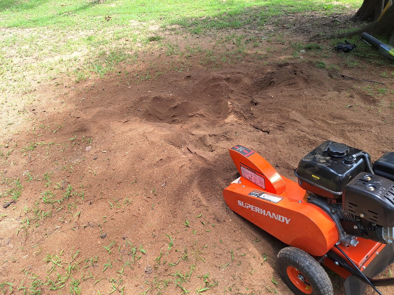 SuperHandy Gas-Powered Stump Grinder with 9HP Engine, Direct Belt Drive, 12-Inch Cutting Depth, 6 Durable Carbide Teeth - Compact and Lightweight customer photo 2