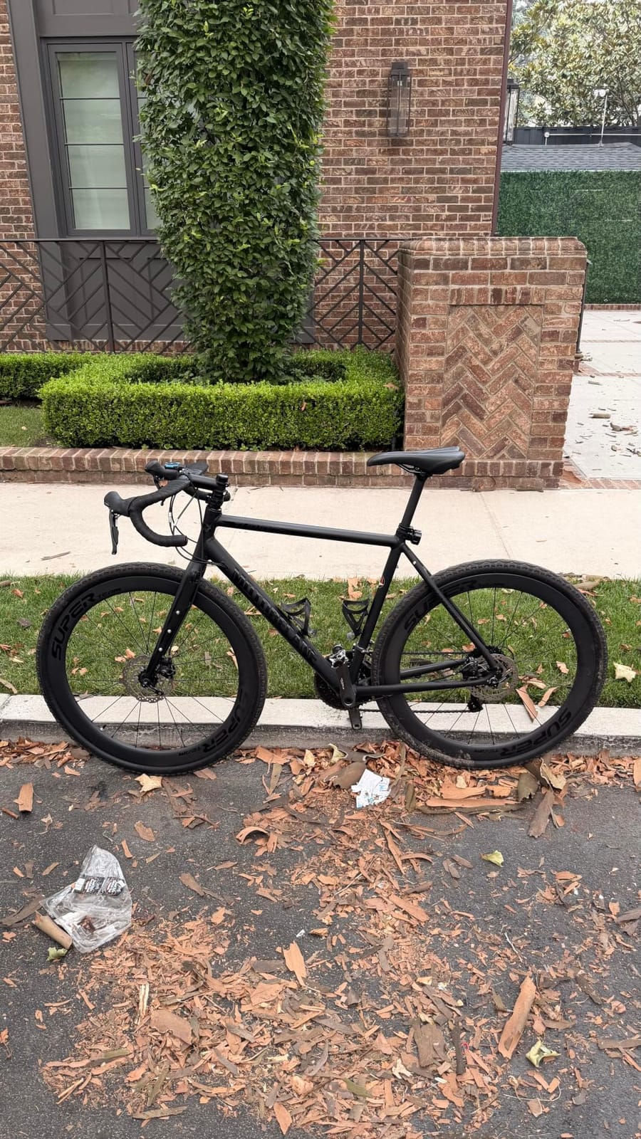 SUPERTEAM Carbon Bike Wheel 50mm Disc Brake Tubeless 28mm customer photo 1