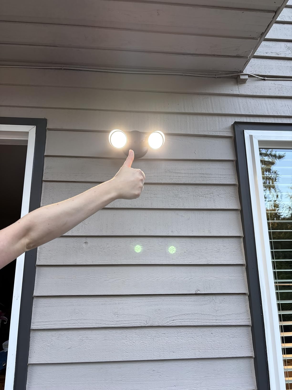 Philips 44W 3500LM LED Security Flood Light Outdoor, Switch Controlled Aluminum Security Light, 2 Adjustable Heads, 5000K Daylight, Wet Location customer photo 1