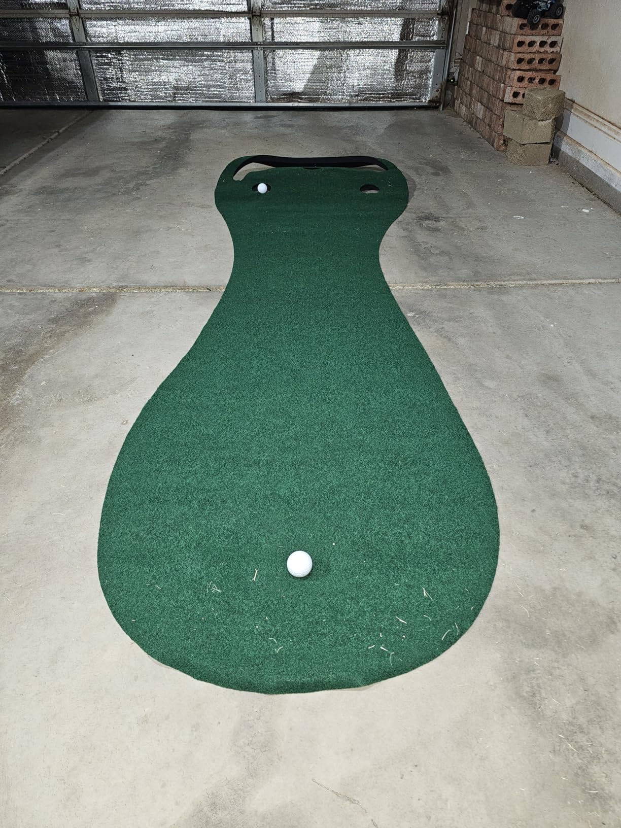 Amazon Basics Golf Putting Green customer photo 2