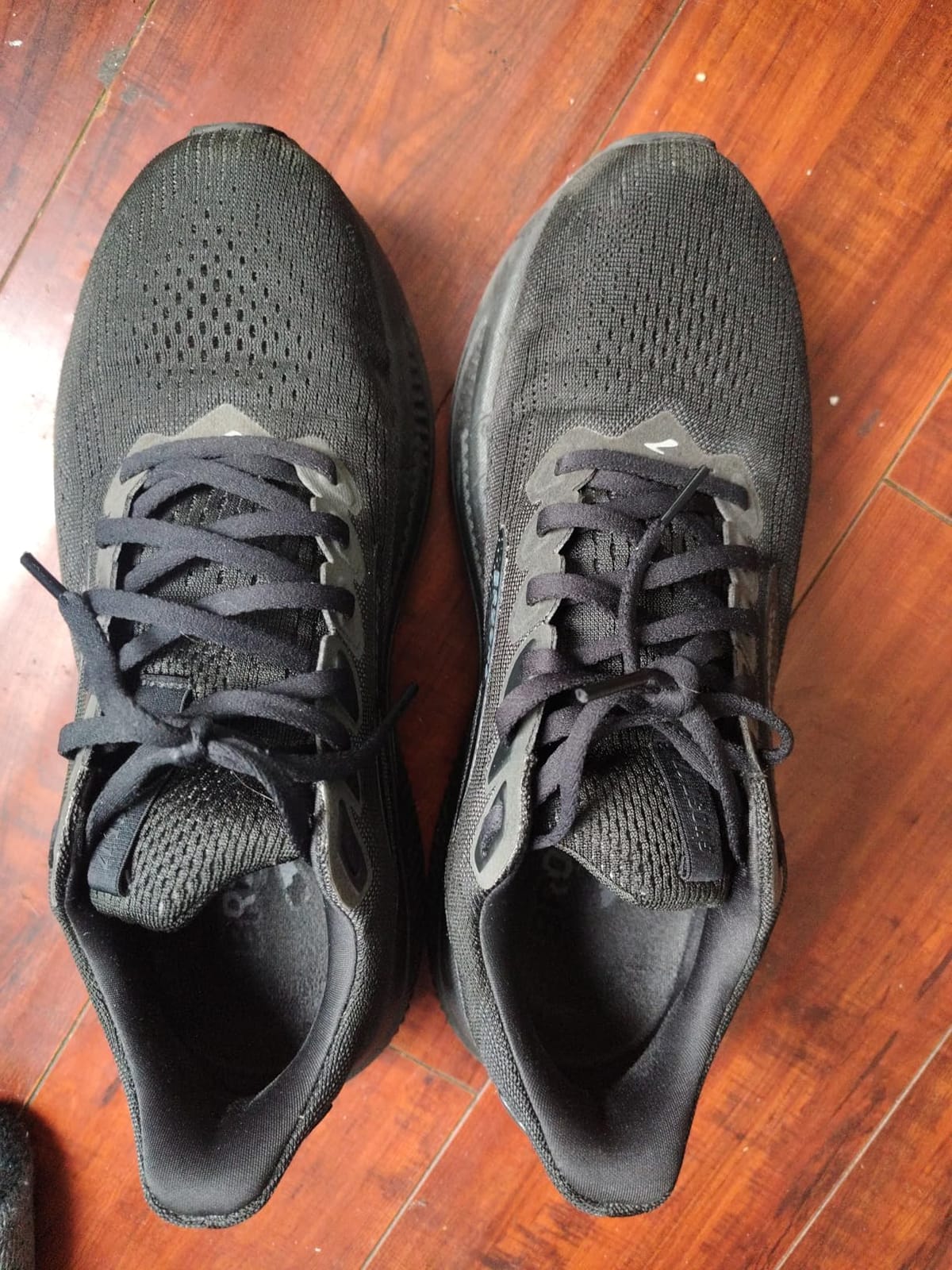 Brooks Men's Ghost 17 Neutral Running Shoe customer photo 2