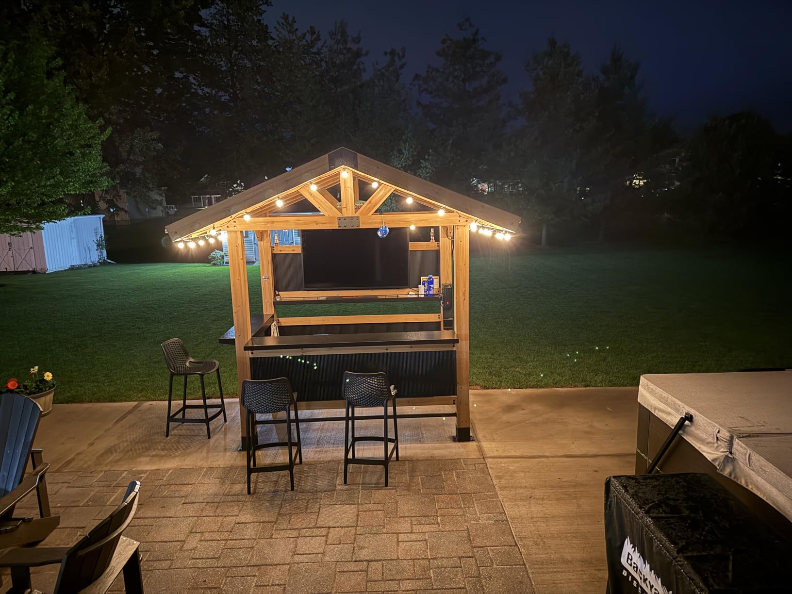 Backyard Discovery Palisade 9' x 6' Cedar Wood Outdoor Bar Set with Galvanized Steel Roof, Bar Top, Shelving, Snow Load Support, Wind Resistance, PowerPort for Patio, Deck, Entertaining customer photo 2