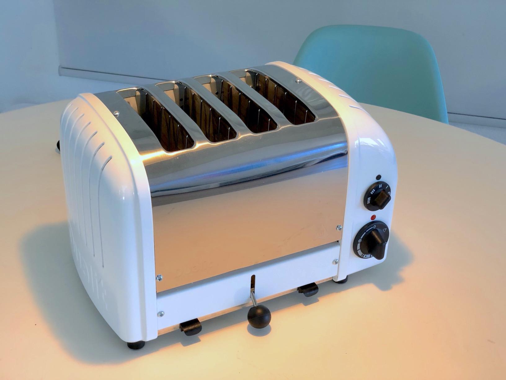 Dualit Classic 4 Slice NewGen Toaster - Evergreen - Hand Built in the UK, Replaceable ProHeat Elements, Defrost Bread, Mechanical Timer customer photo 2
