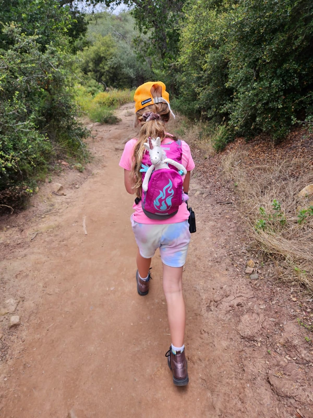 CamelBak Mini M.U.L.E. Kids Hydration Backpack, Lightweight Trail and Bike Pack with 50oz Reservoir customer photo 2