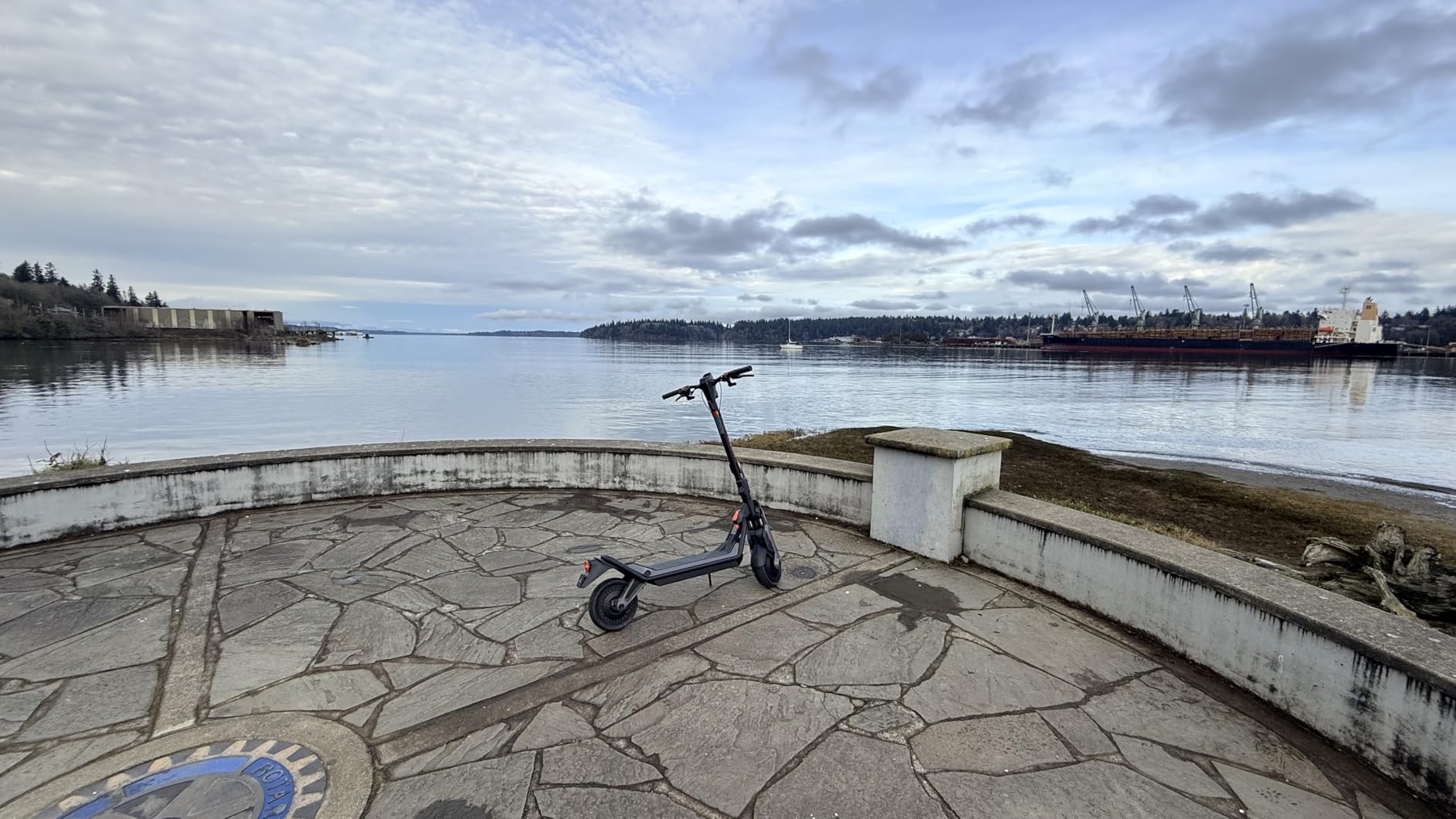Segway SuperScooter GT3, 31 MPH w/ 45-Mile Long Range, 2400W Peak Motor, Dual Hydraulic Suspension, Self-Sealing Tires, Flash Charging Electric Scooter for Adults, UL 2272/2271 Certified, Gen3 customer photo 2
