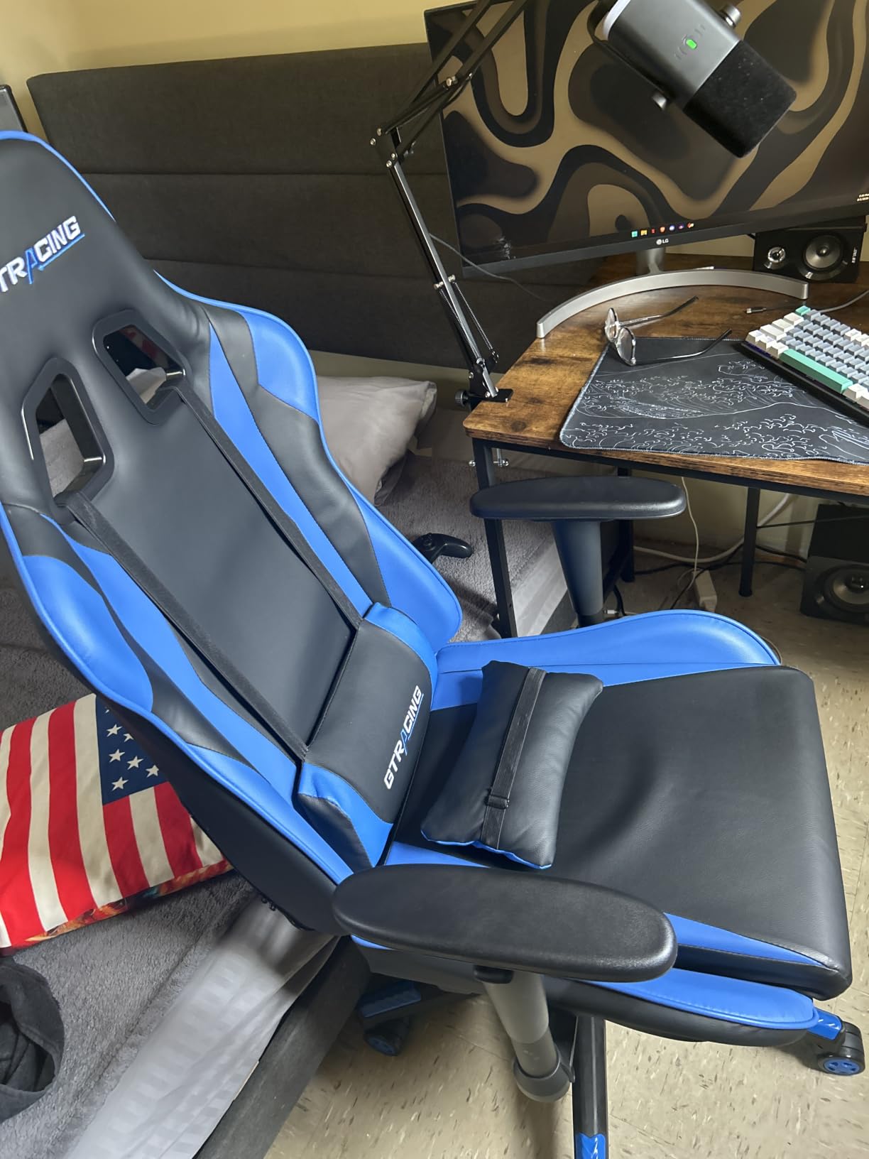 GTPLAYER Gaming Chair with Footrest, Ergonomic Computer Game Desk Chair, Reclining Gaming Chair Seat Height Adjustment, Swivel Rocker with Headrest and Lumbar (Camouflage) customer photo 1