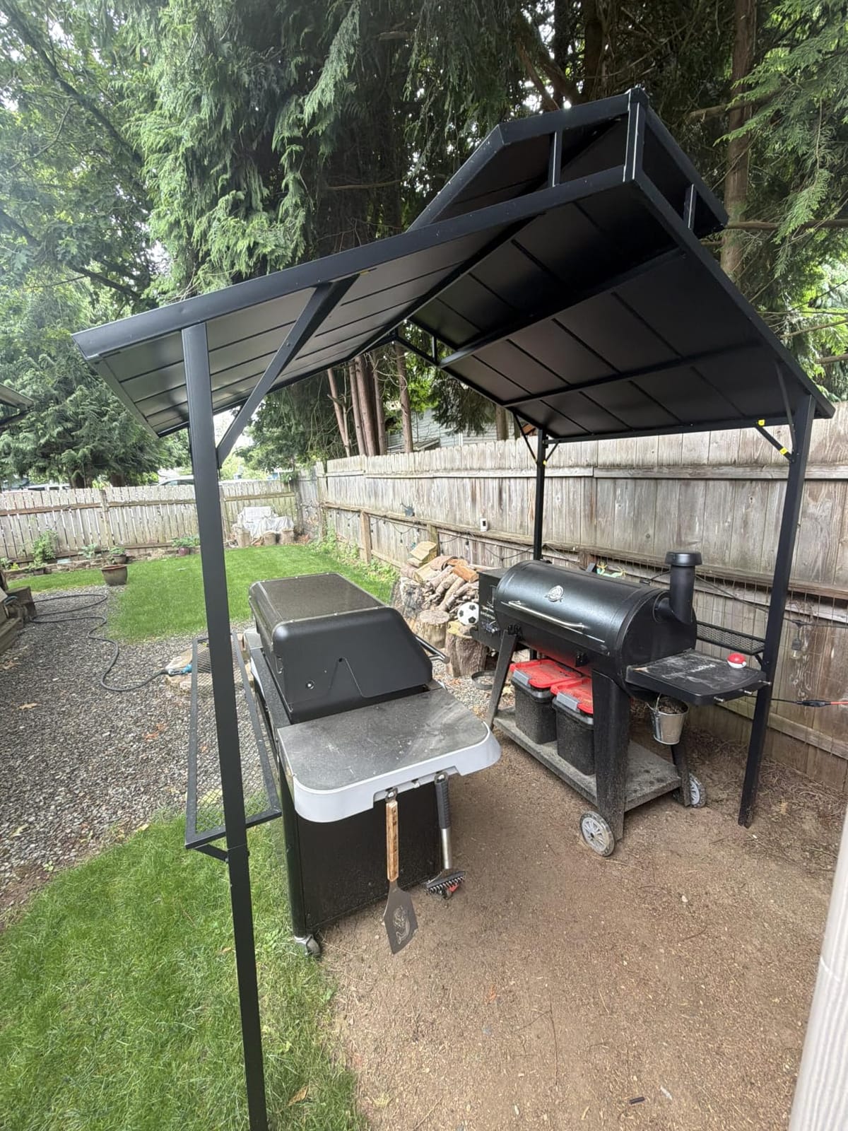 Outsunny 8' x 5' Hardtop Grill Gazebo Double Metal Roof, 2 Side Shelves | BBQ Gazebo, 10 Hooks, Grill Canopy, Patio Backyard Lawn Deck customer photo 2