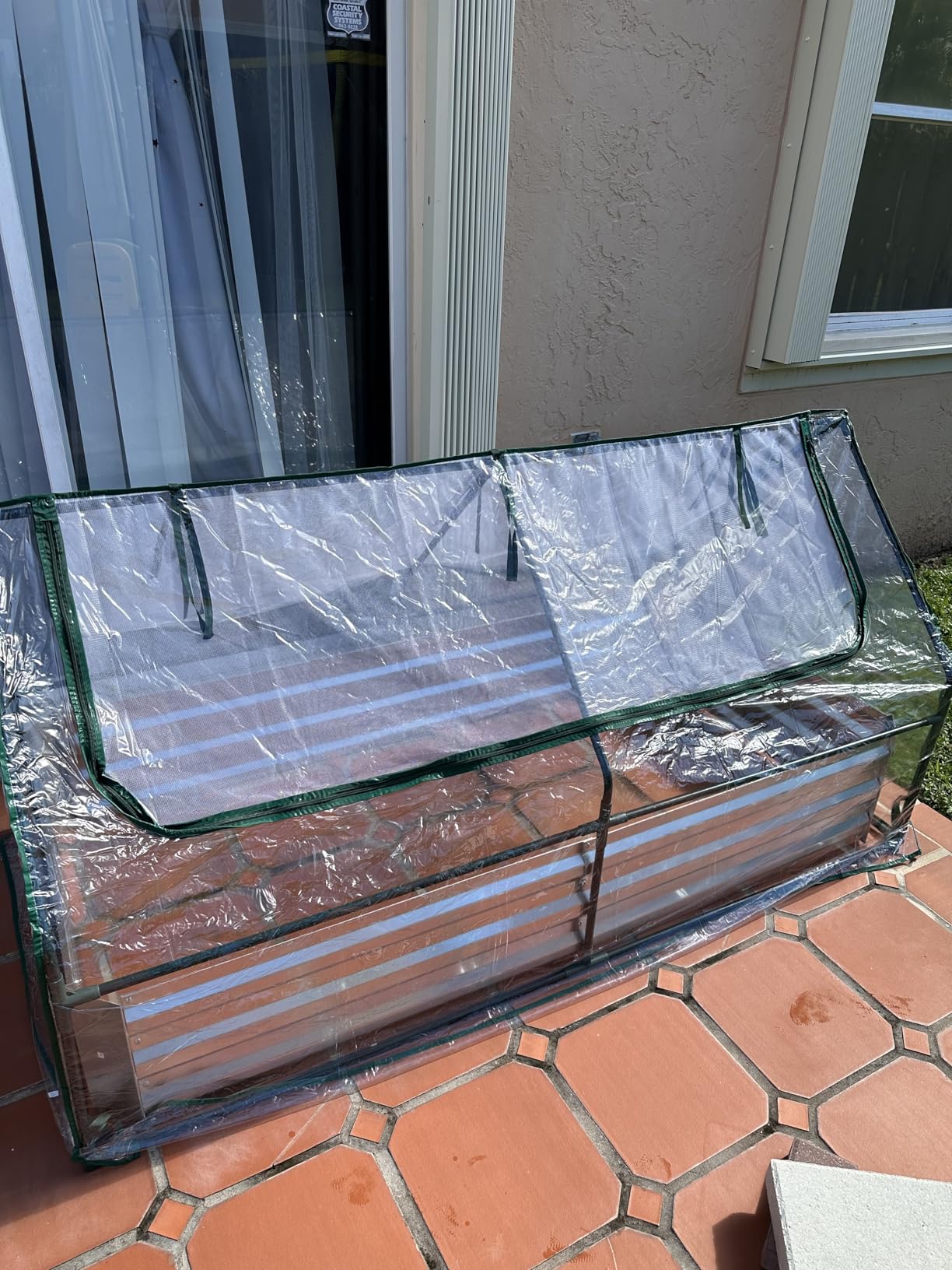 SAFSTAR Raised Garden Bed with Cover, 6FT x 3FT x 3FT Galvanized Bottomless Garden Bed with Greenhouse, Dual 2-Tier Roll-Up Windows, Outdoor Metal Planter Box Kit with Cover (Green) customer photo 1