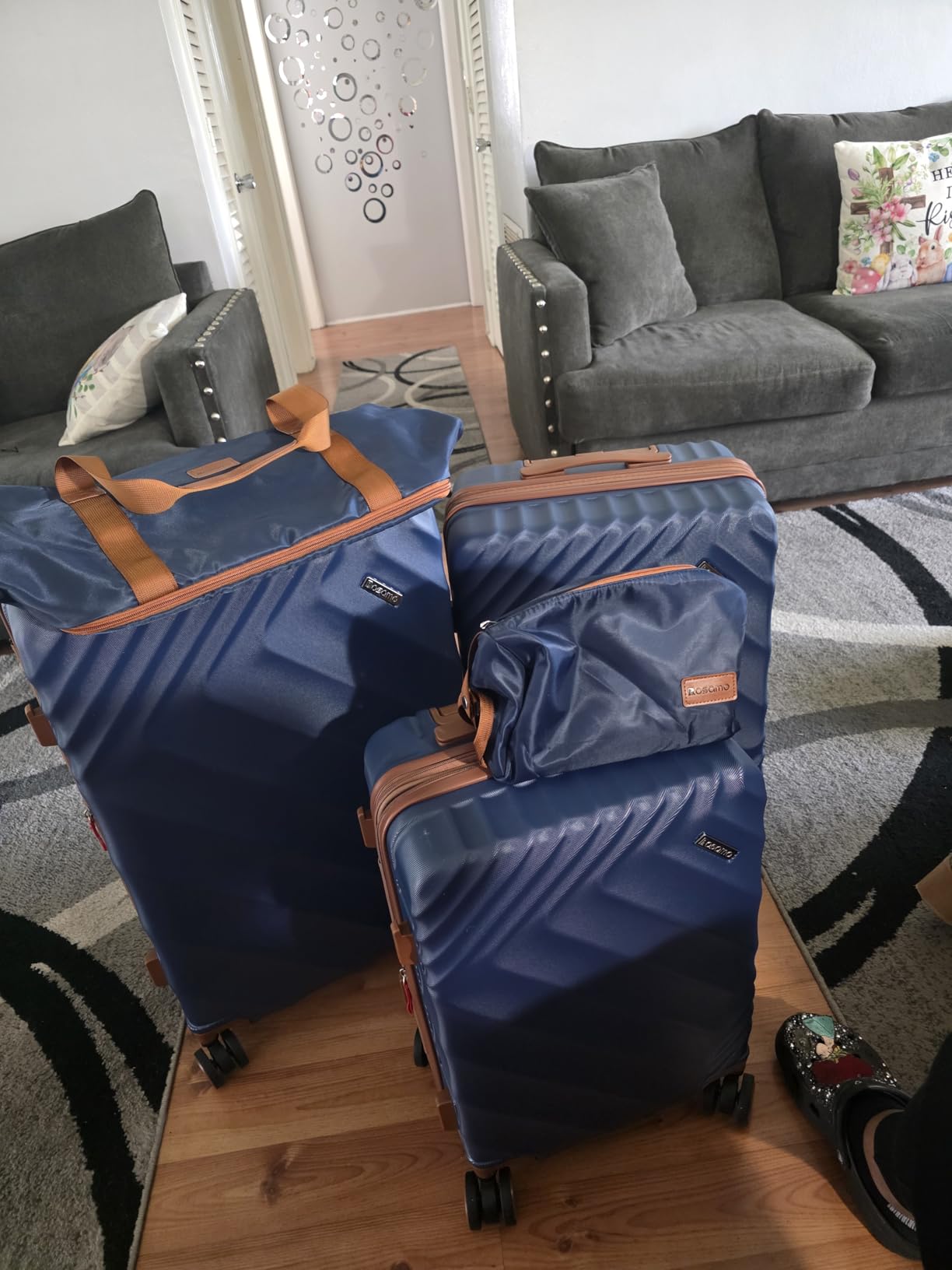 5-Piece Hard Shell Expandable Luggage Set, Airline Approved Carry-On customer photo 2