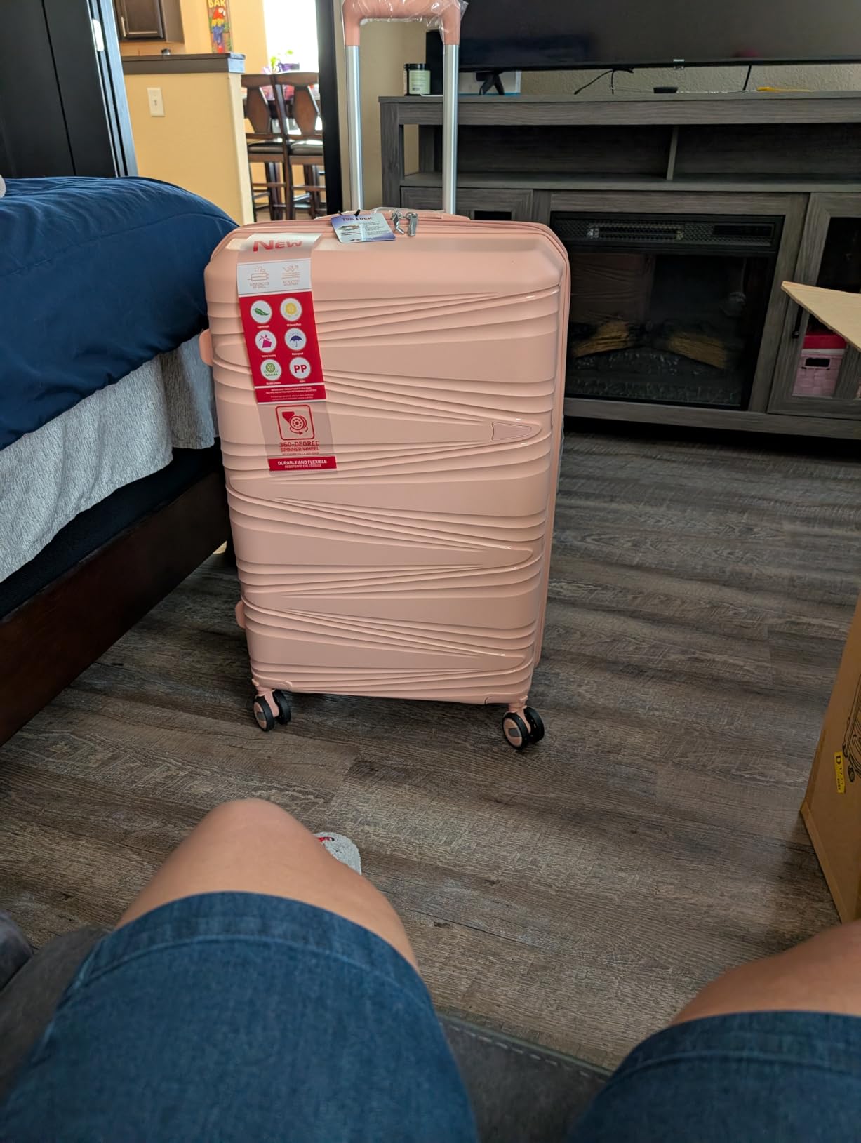 TRAVELEO 4 Piece Luggage Set PP Hardshell, Expandable Suitcase Set (20/24/28) with 14