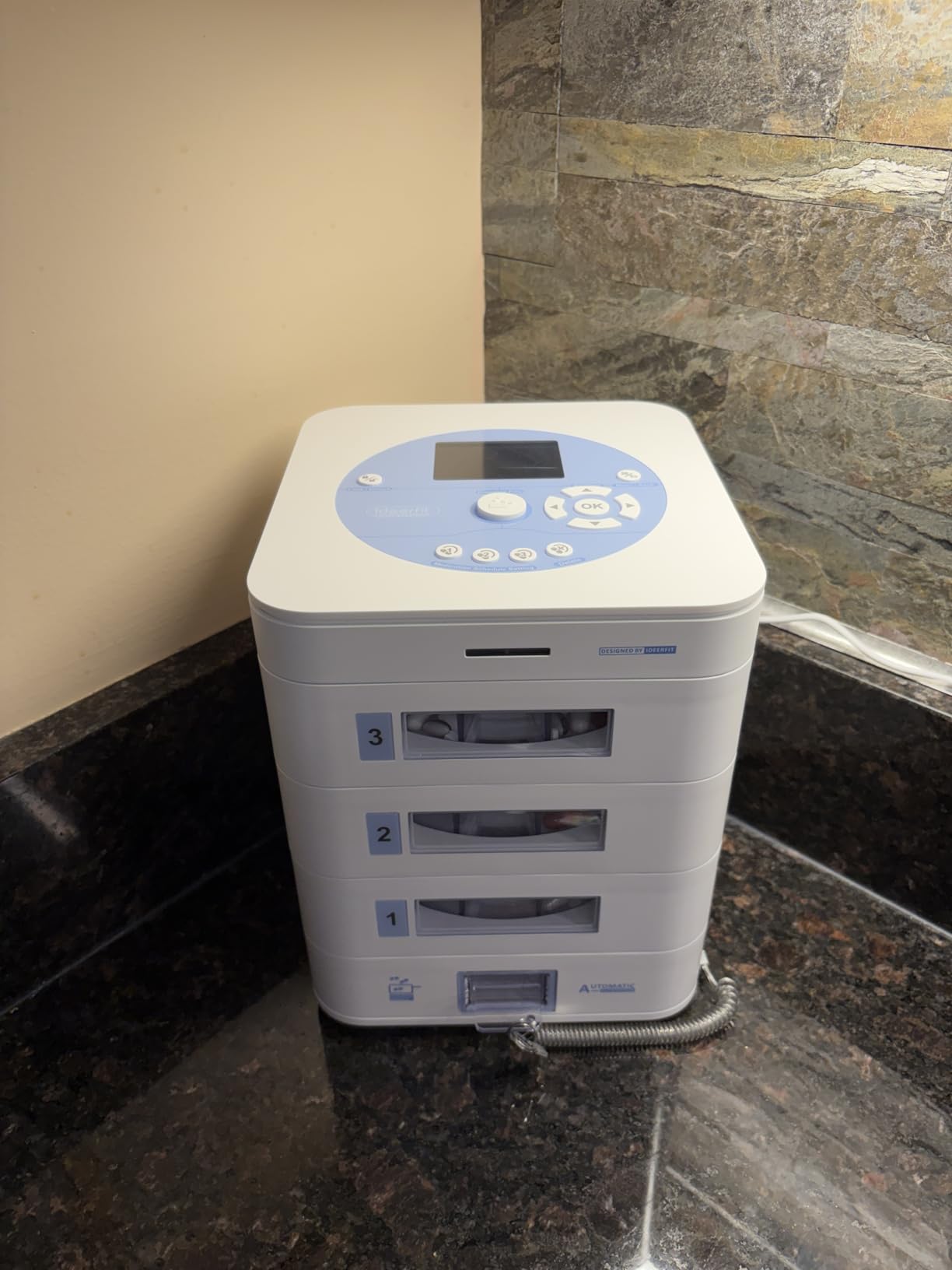 42-Day Automatic Pill Dispenser (Expandable Tray) - App & On-Device Setup by Family customer photo 2