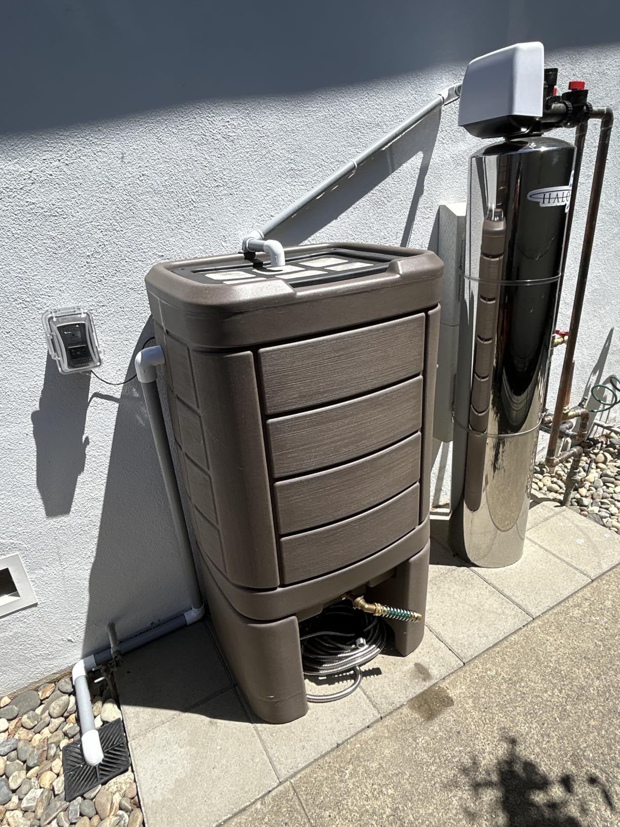Step2 Lakewood Rain Barrel with Stand, Outdoor Water Conservation Container, Holds 60 Gallons, Brown customer photo 2