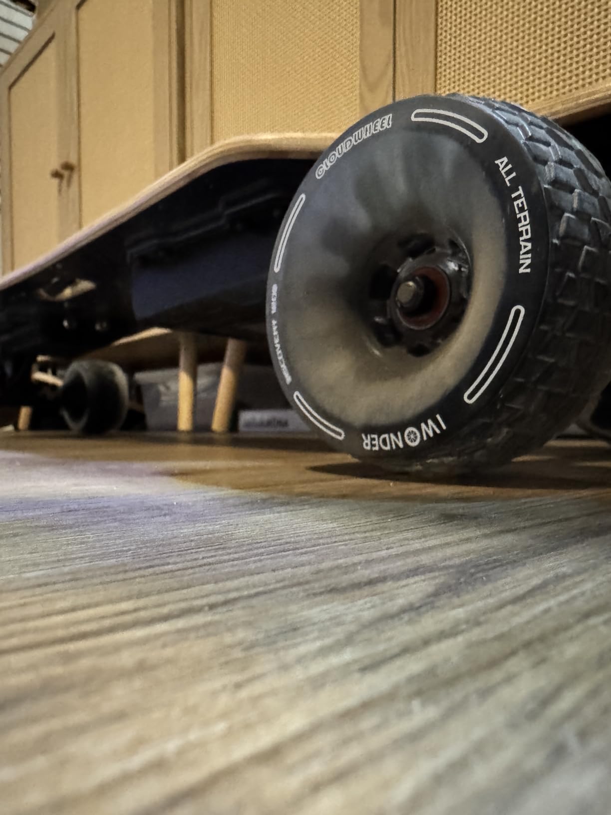 V4/V20 Electric Skateboard with Remote, 28 Mph Top Speed,22 Miles Range,1200W Hub-Motor, Longboard Skateboard for Adults & Teens customer photo 2