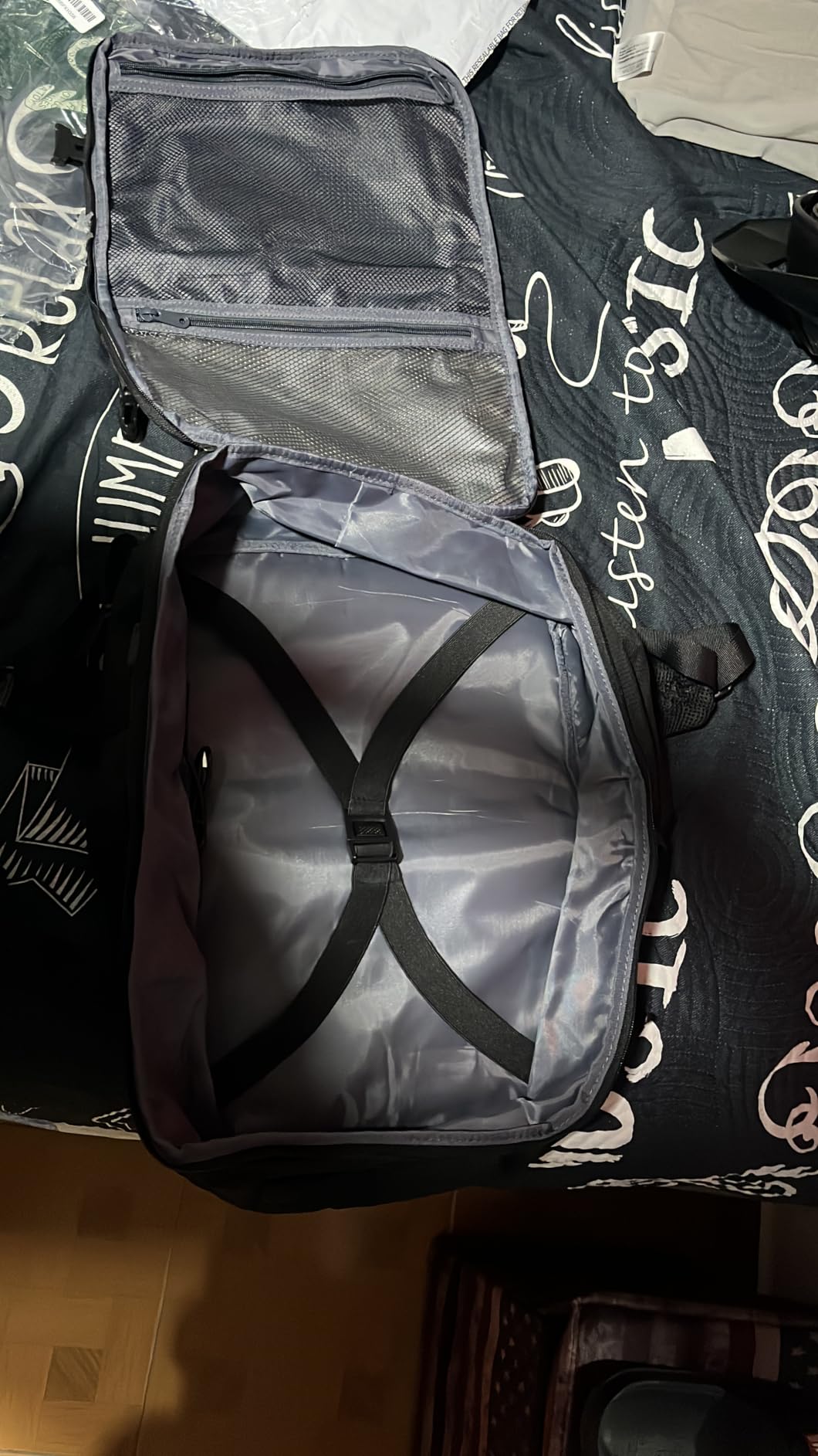 MOZETO TSA Approved Carry On Backpack, Extra Large Tactical Travel Backpack for Men, Airplane Approved Weekender Bag for Flight (Black) customer photo 2
