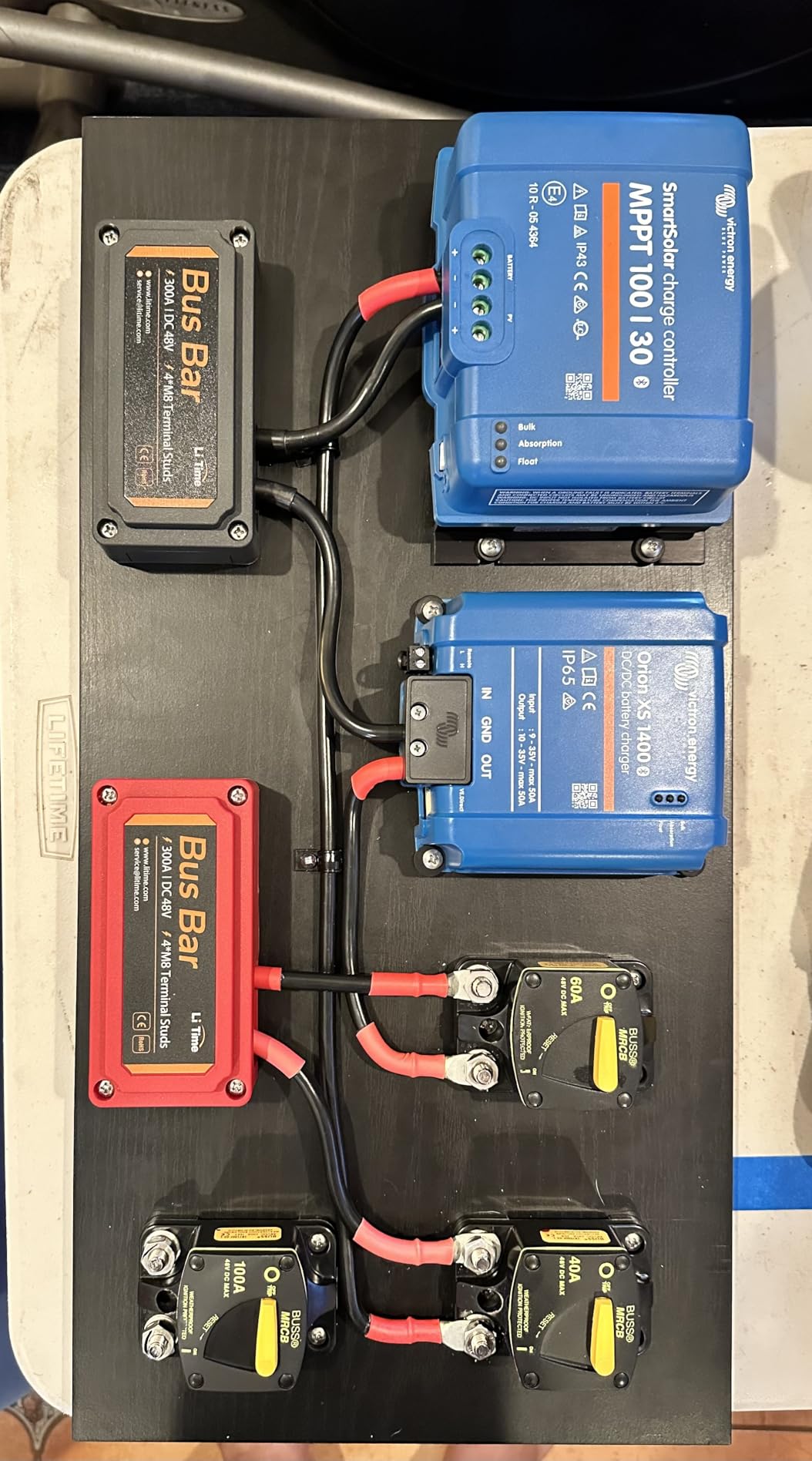 Victron Energy Orion XS 1400 DC-DC Battery Charger 12/24V 50A - | 1400W Output, 98.5% Efficiency, Bluetooth Monitoring, Adaptive 4-Stage Charging, IP65 Rated for Dual Battery Systems customer photo 1