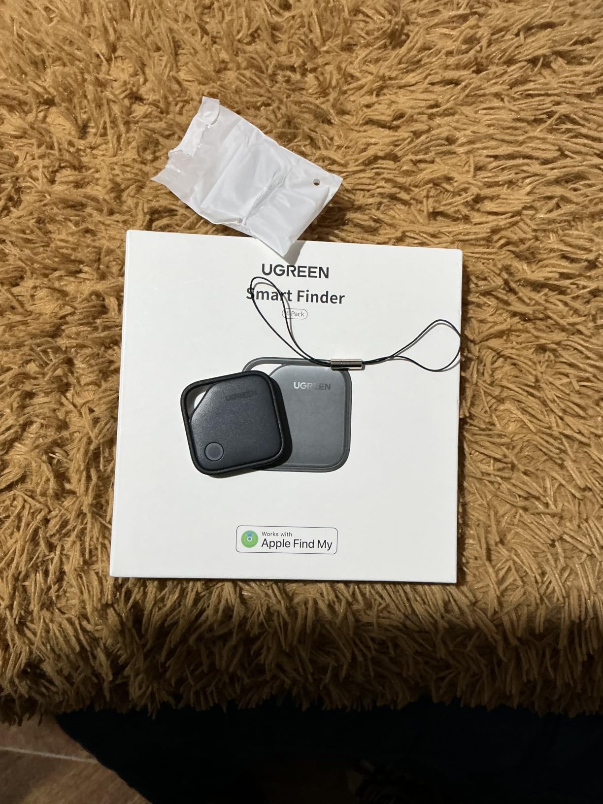 UGREEN FineTrack Air Tracker Tags (iOS Only) 4 Pack Key Finder | Bluetooth Tracker 2-Year Replaceable Battery Compatible with Apple Find My for Keys, Luggage [Apple Find My Certified] customer photo 1