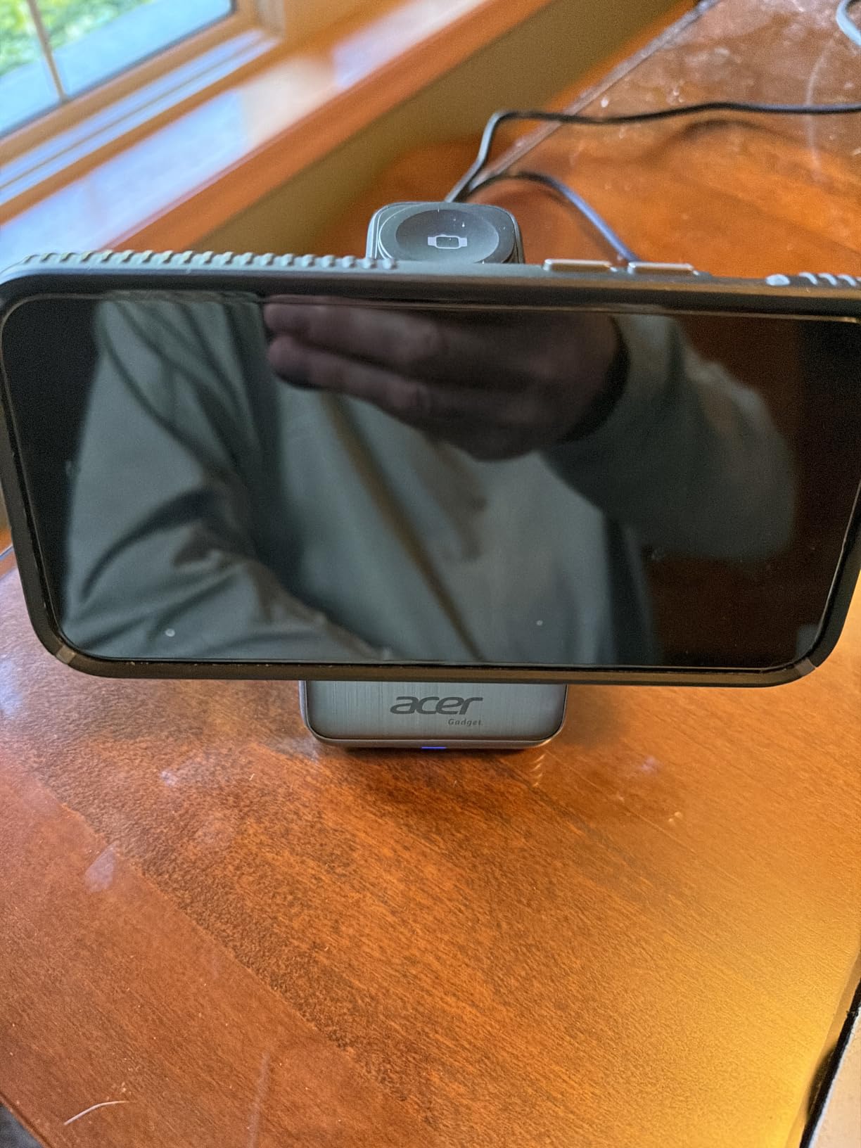 Acer 3 in 1 Charging Station for Apple Device, Magnetic Palm-Sized Foldable Fast Charger Stand Compatible with MagSafe for iPhone 17, Apple Watch & AirPods, Foldable Charging Dock for Desk S3 customer photo 1