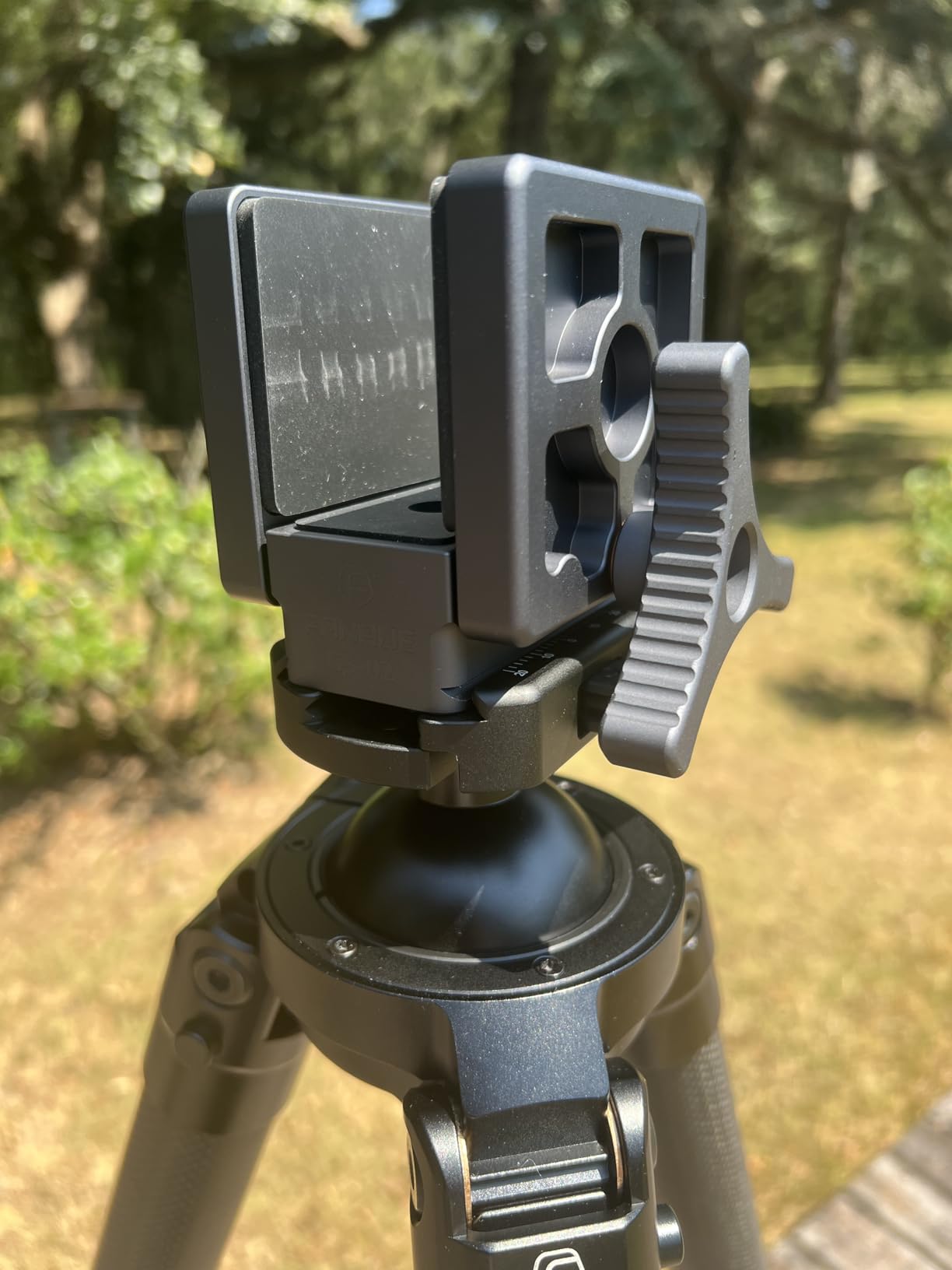 FANAUE Carbon Fiber Tripod for Shooting for Arca Swiss Quick Release Plate, Hands-Free Operation, Suitable for Hunting, Shooting and Outdoor Activities - HTC-4030-65 customer photo 2
