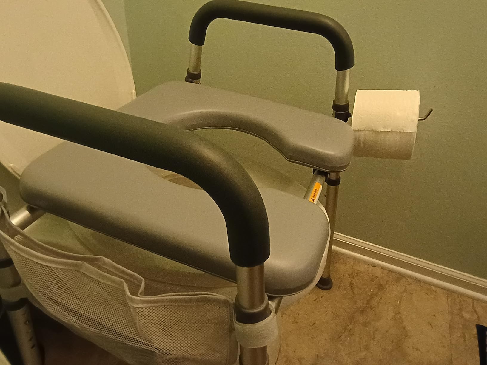 Raised Toilet Seat with Handles, Adjustable Height & Width, 500lb Capacity customer photo 2