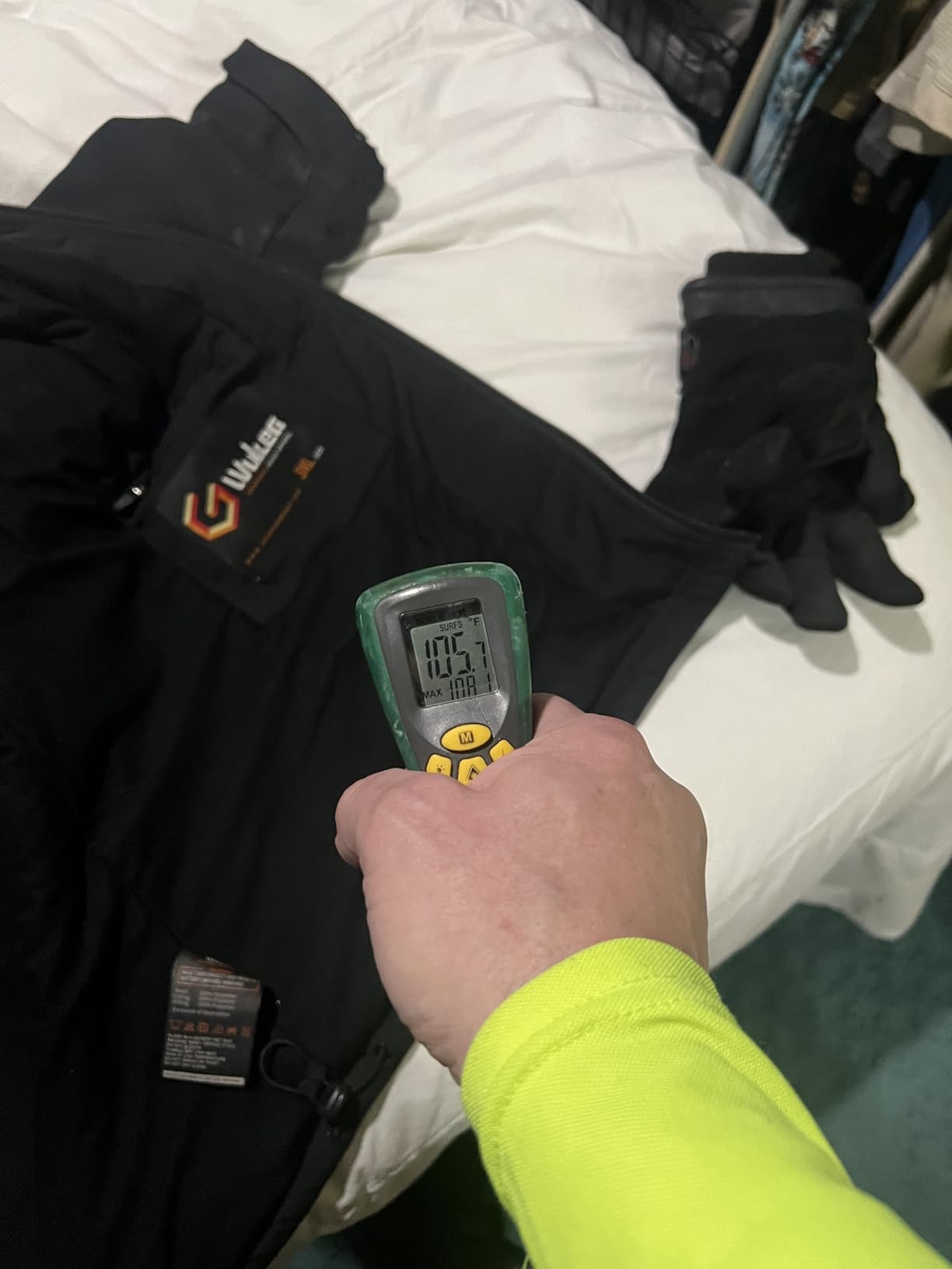 Wulcea Graphene Heated Soft Shell Jacket for Men 12V 18400mAh Large Capacity customer photo 1